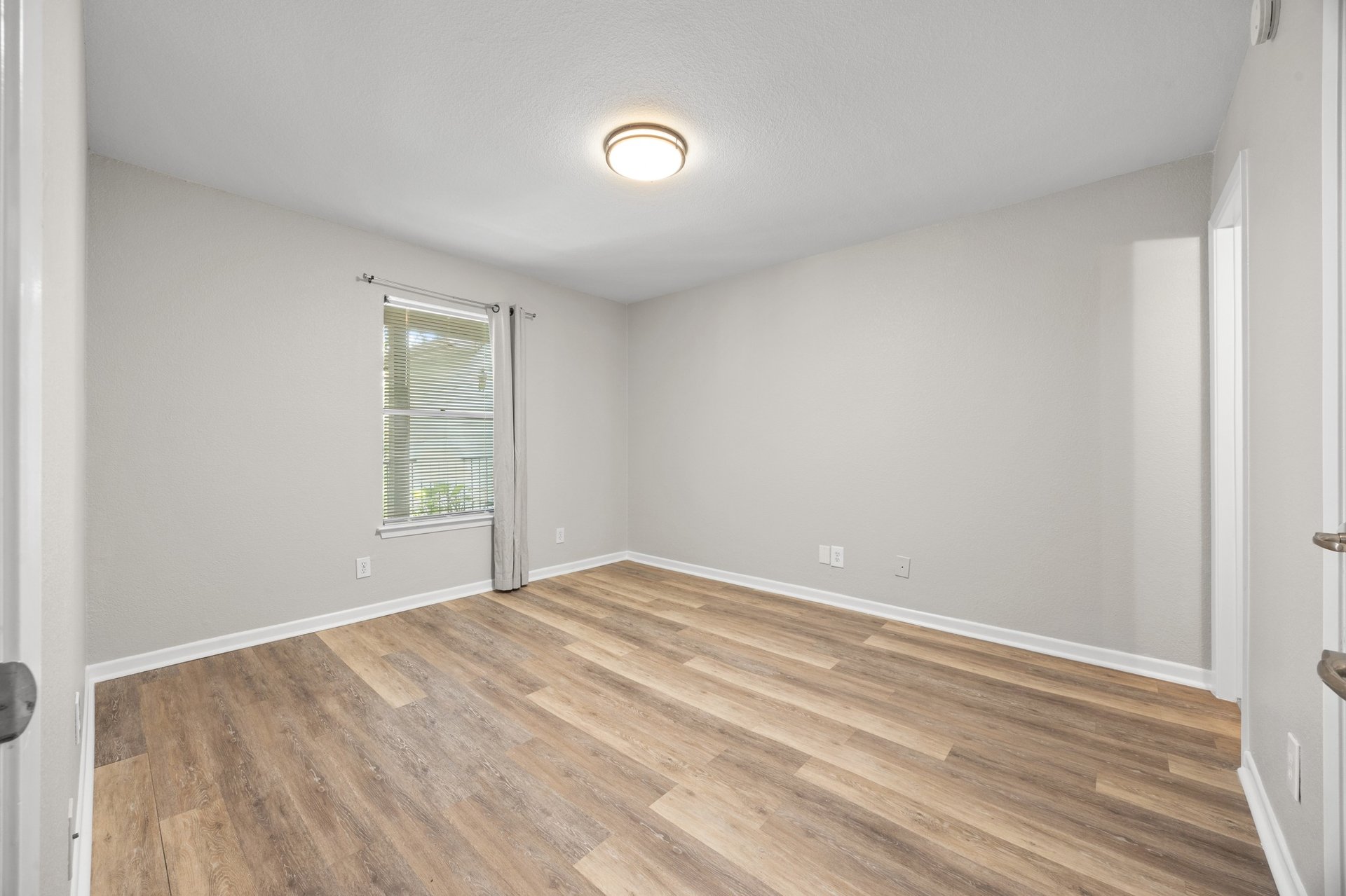 A Top-Floor Retreat in the Heart of 78704 | Two Suites + Fireplace