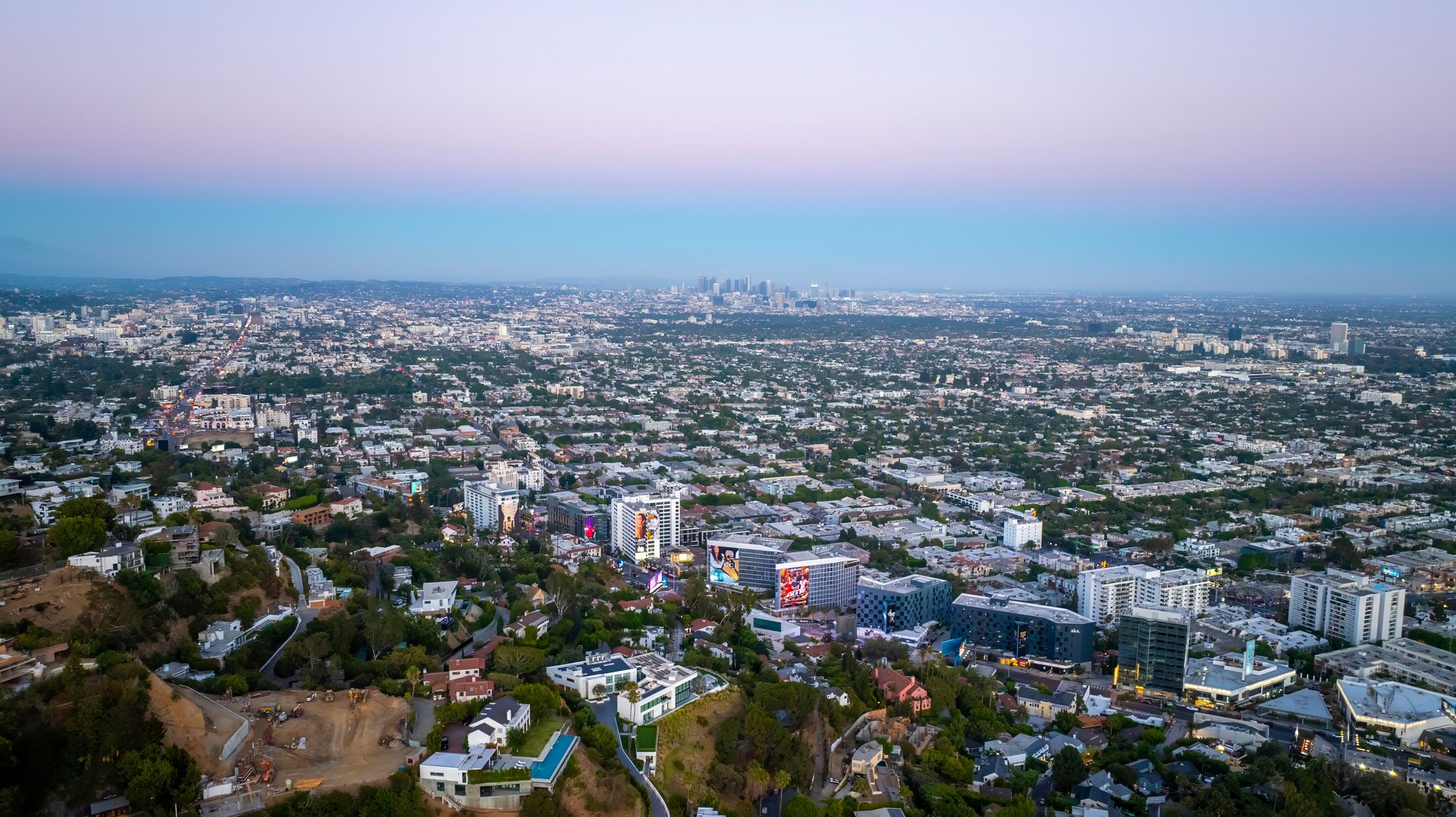1516 Forest Knoll Dr, Sunset Strip