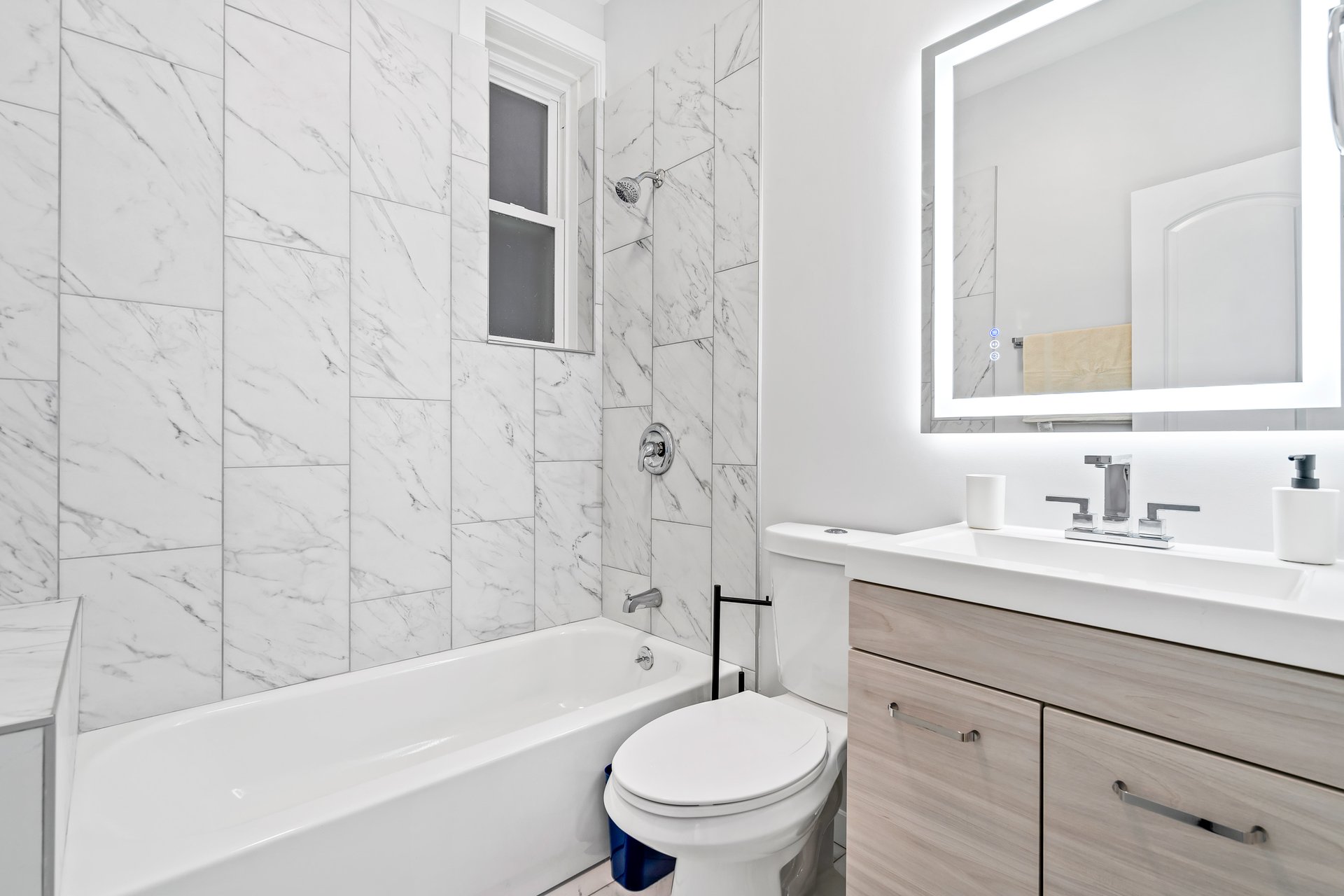 1226 W 31st Pl  Chicago, IL 60608