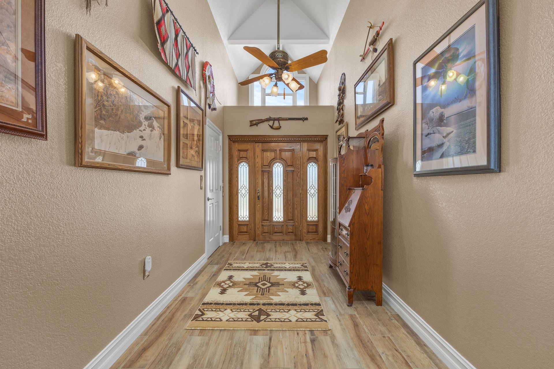 Equestrian Estate in Bear Valley Springs: 25820 Skyline Drive