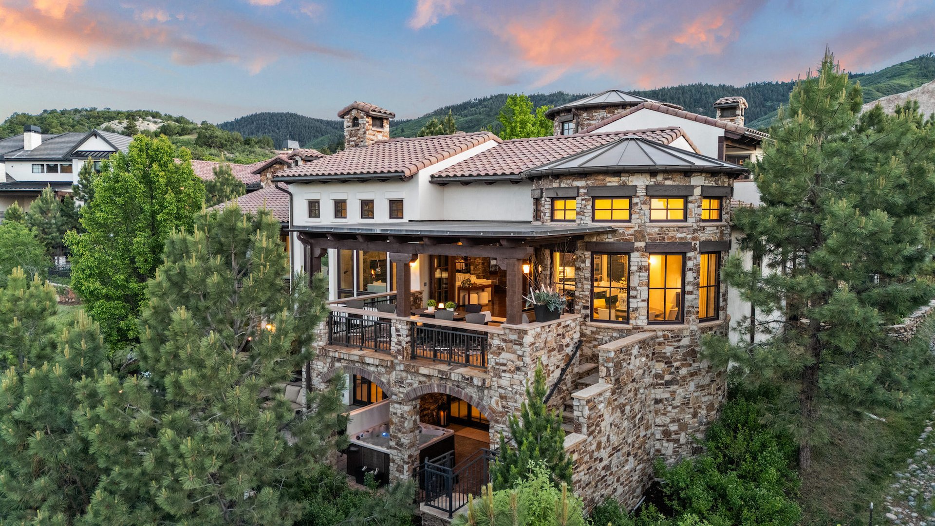 7208 Raphael Lane