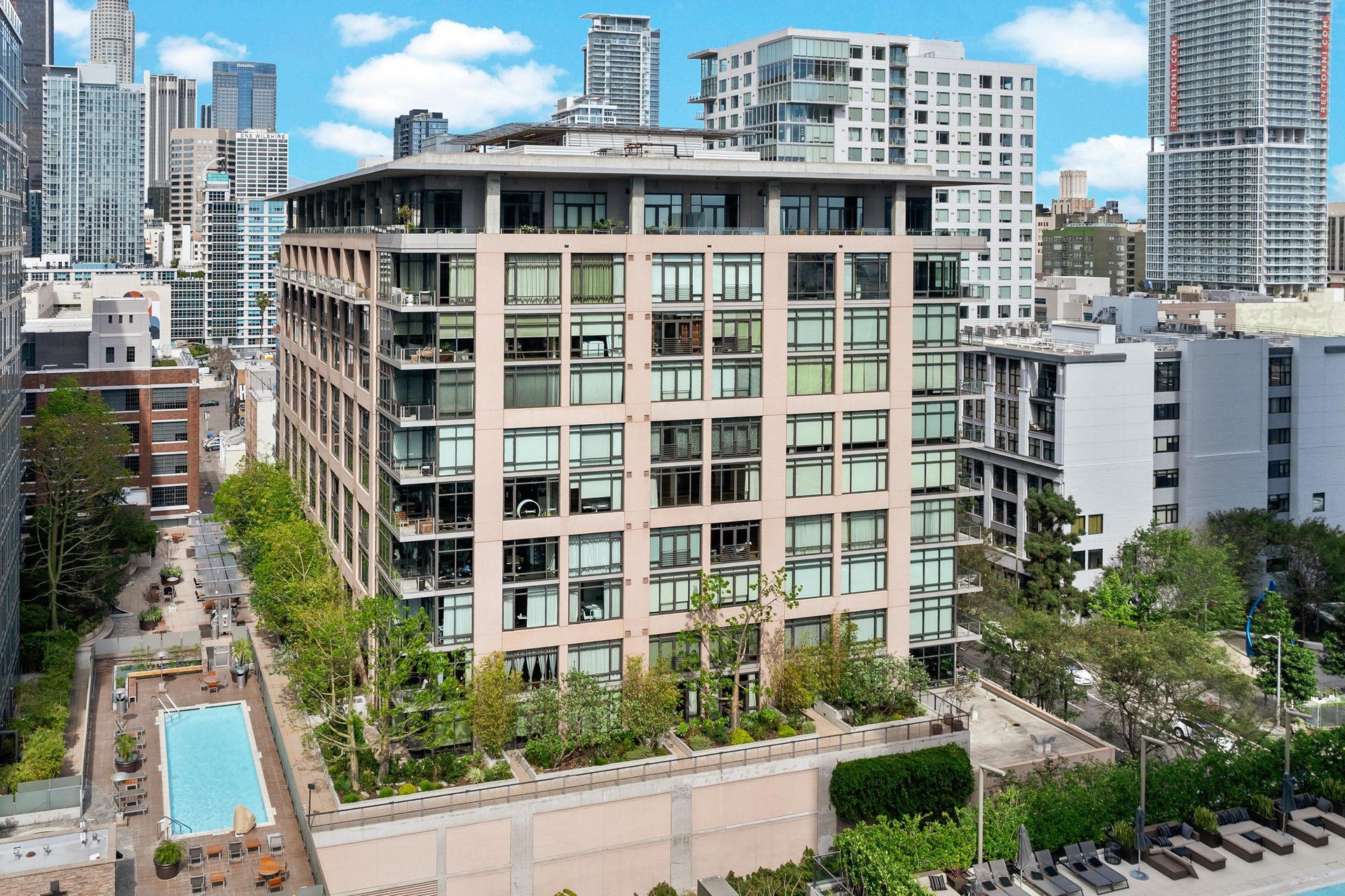 1111 S Grand Ave #1201, DTLA