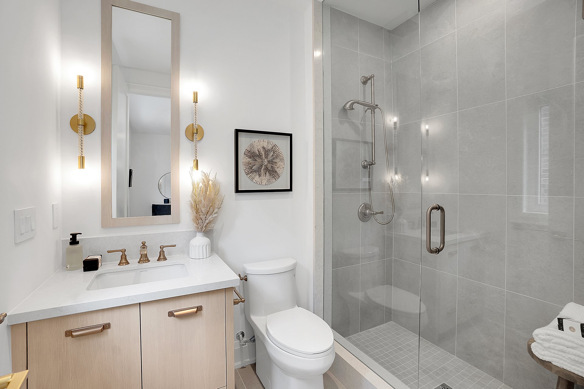 53B Puccini Drive, Richmond Hill Ontario