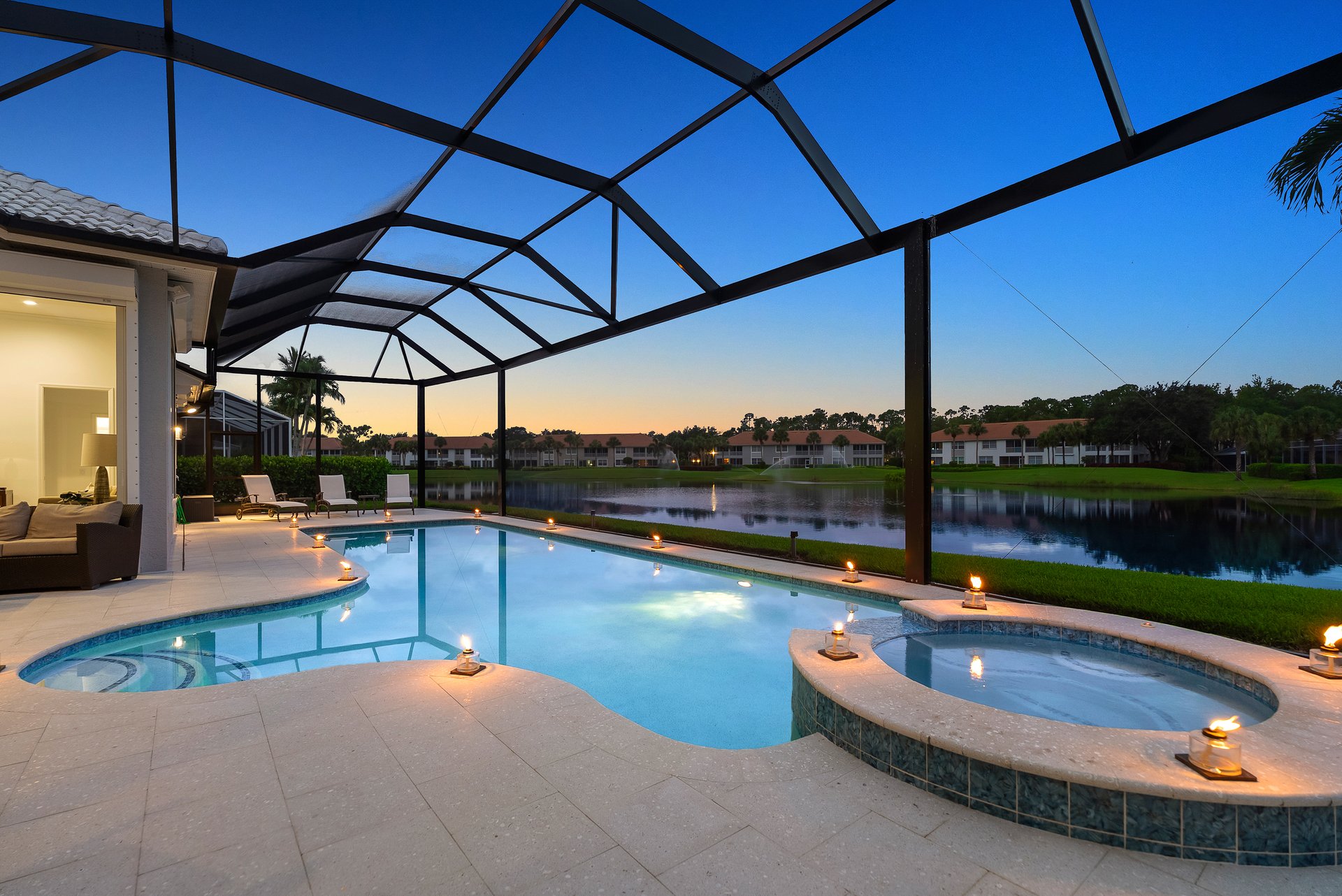STONEBRIDGE COUNTRY CLUB