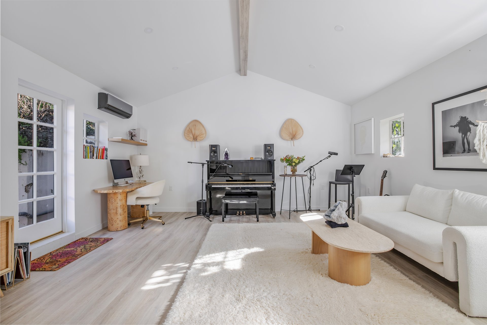 3646 Sunswept Dr, Studio City 
