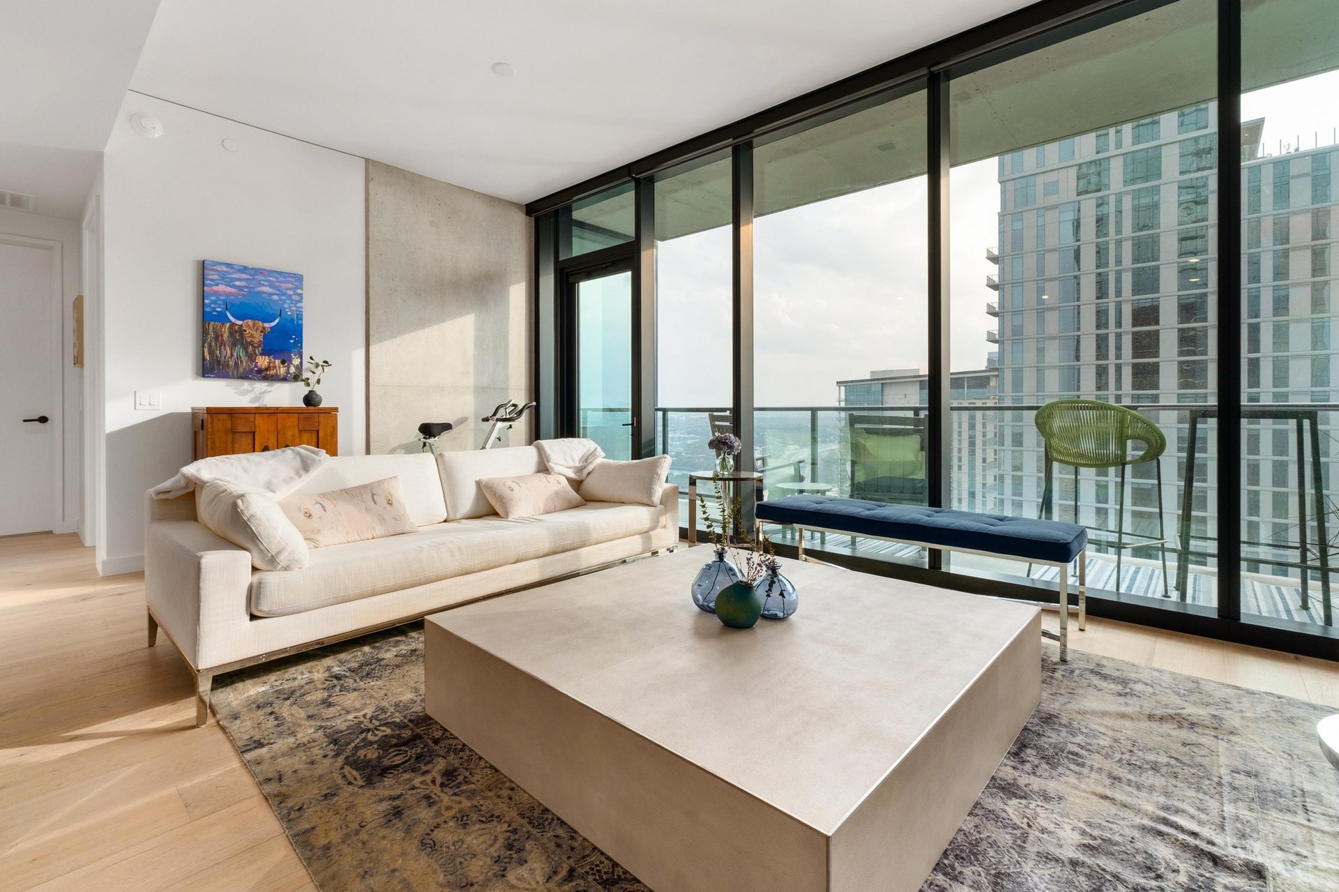 610 Davis Street #3902