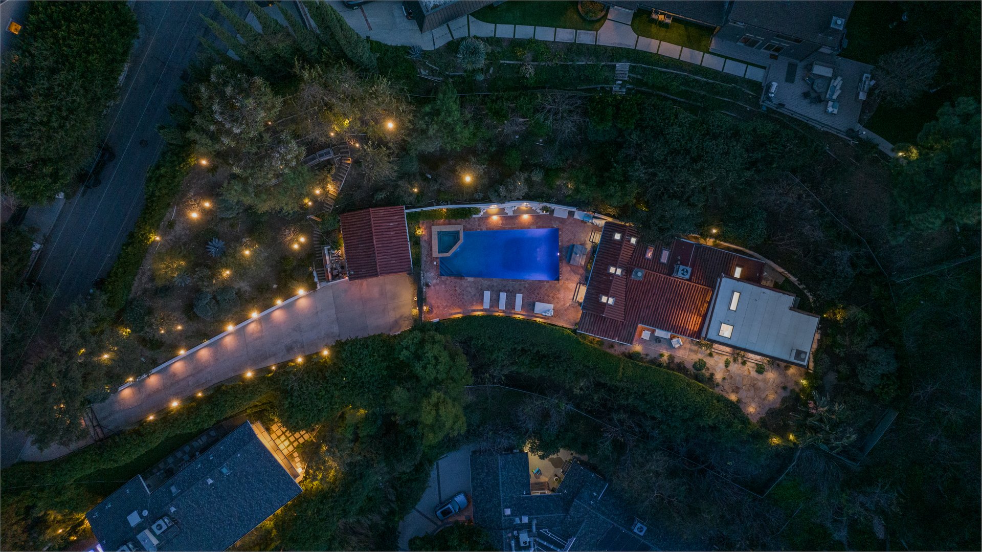 3646 Sunswept Dr, Studio City 