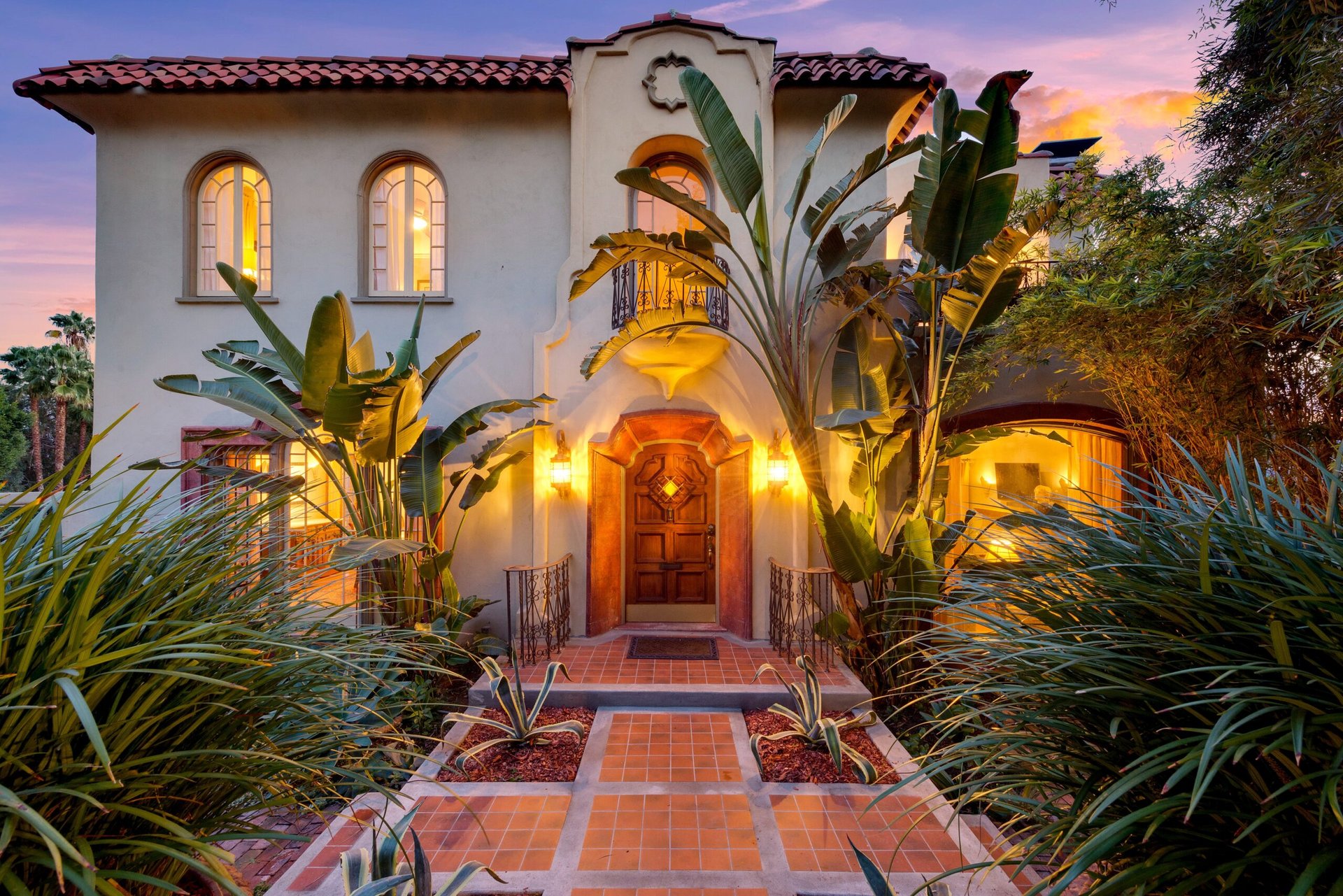 6538 Cahuenga Ter
