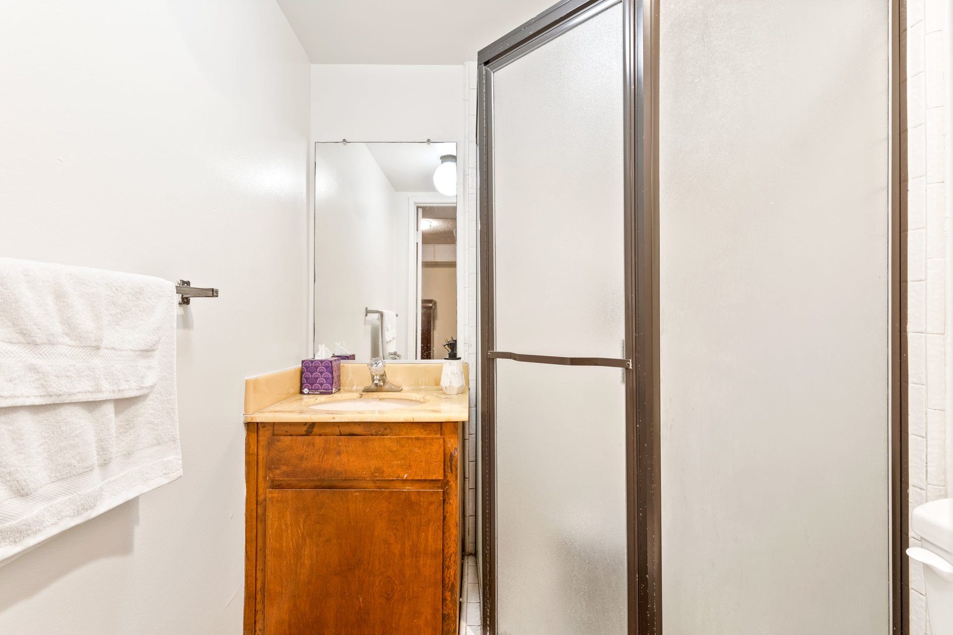 8712 Gregory Way #403, Pico-Robertson