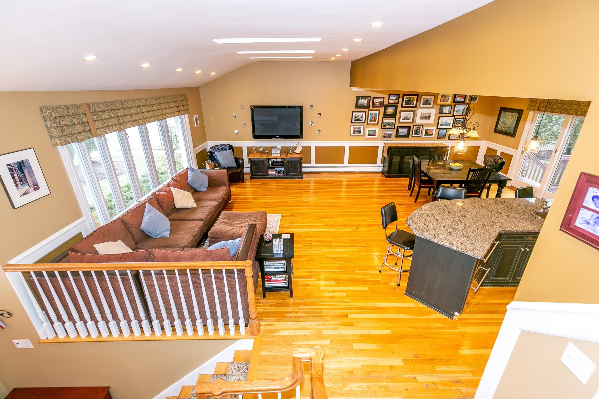 1 Gloria Dr, Woodbury