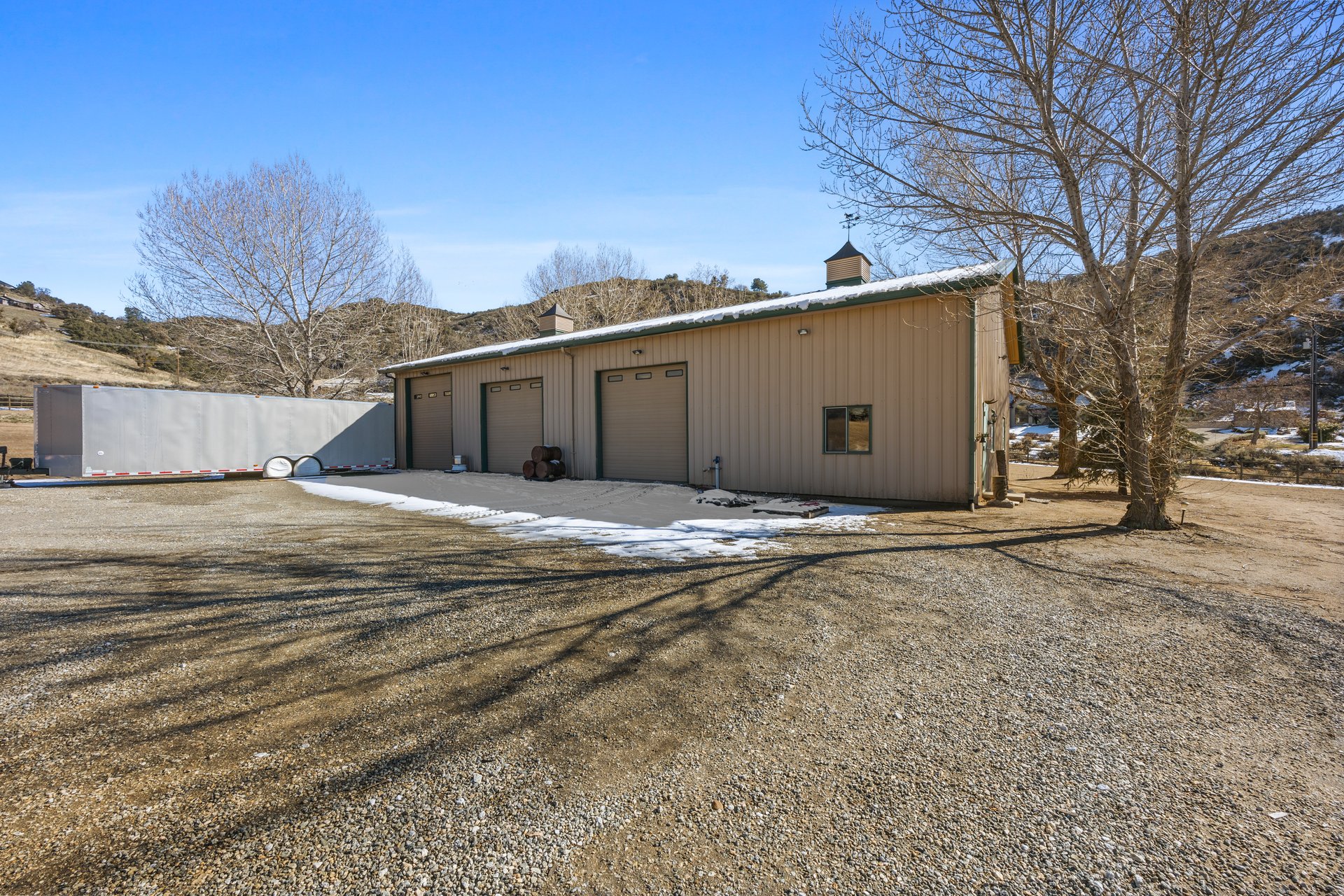 Equestrian Estate in Bear Valley Springs: 25820 Skyline Drive