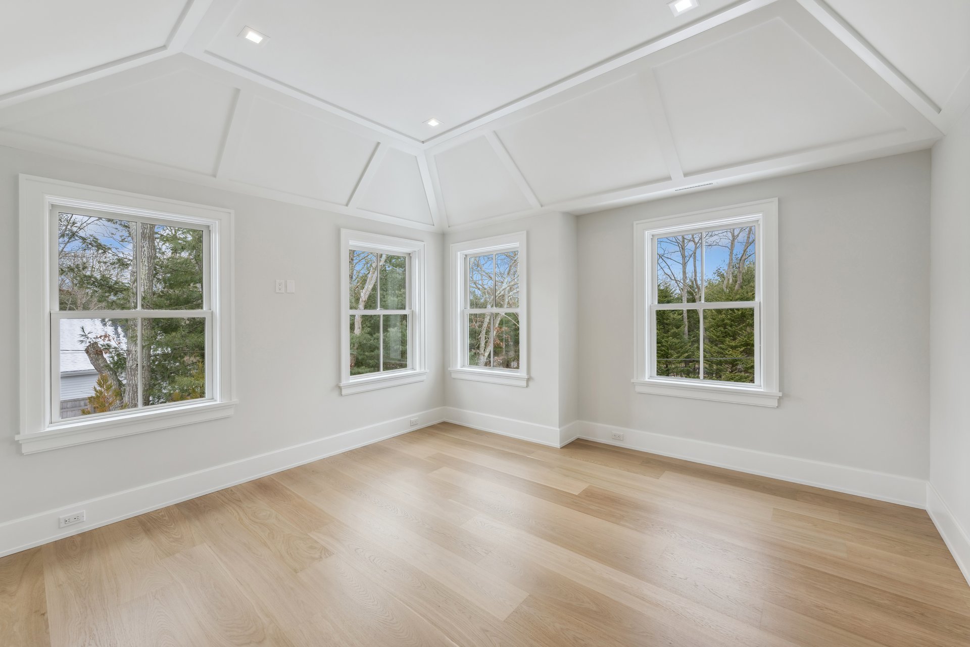 10 Richards Dr