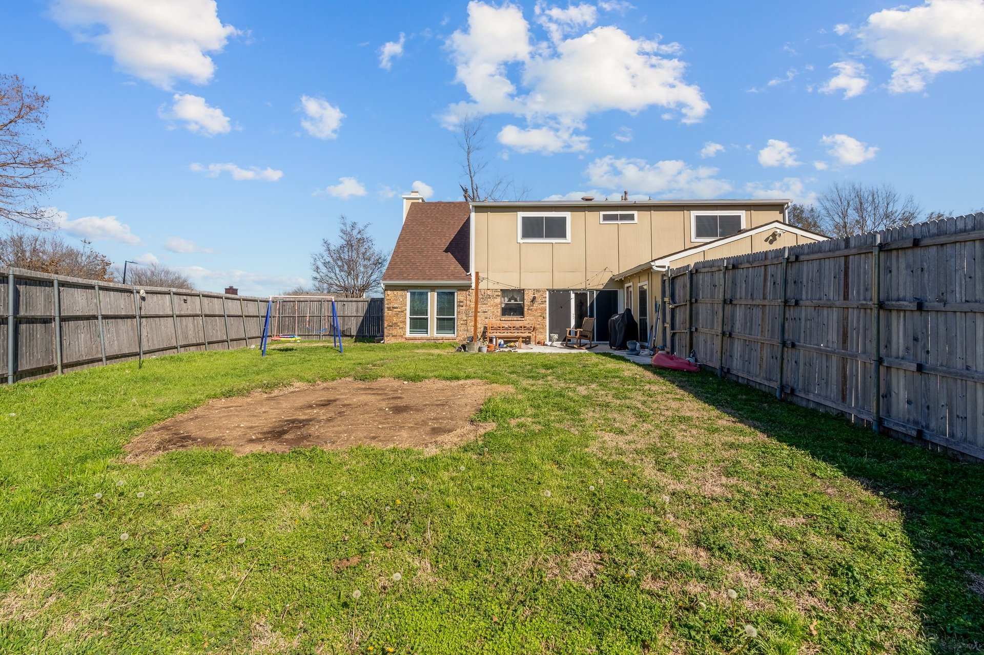 2735 Naples Drive