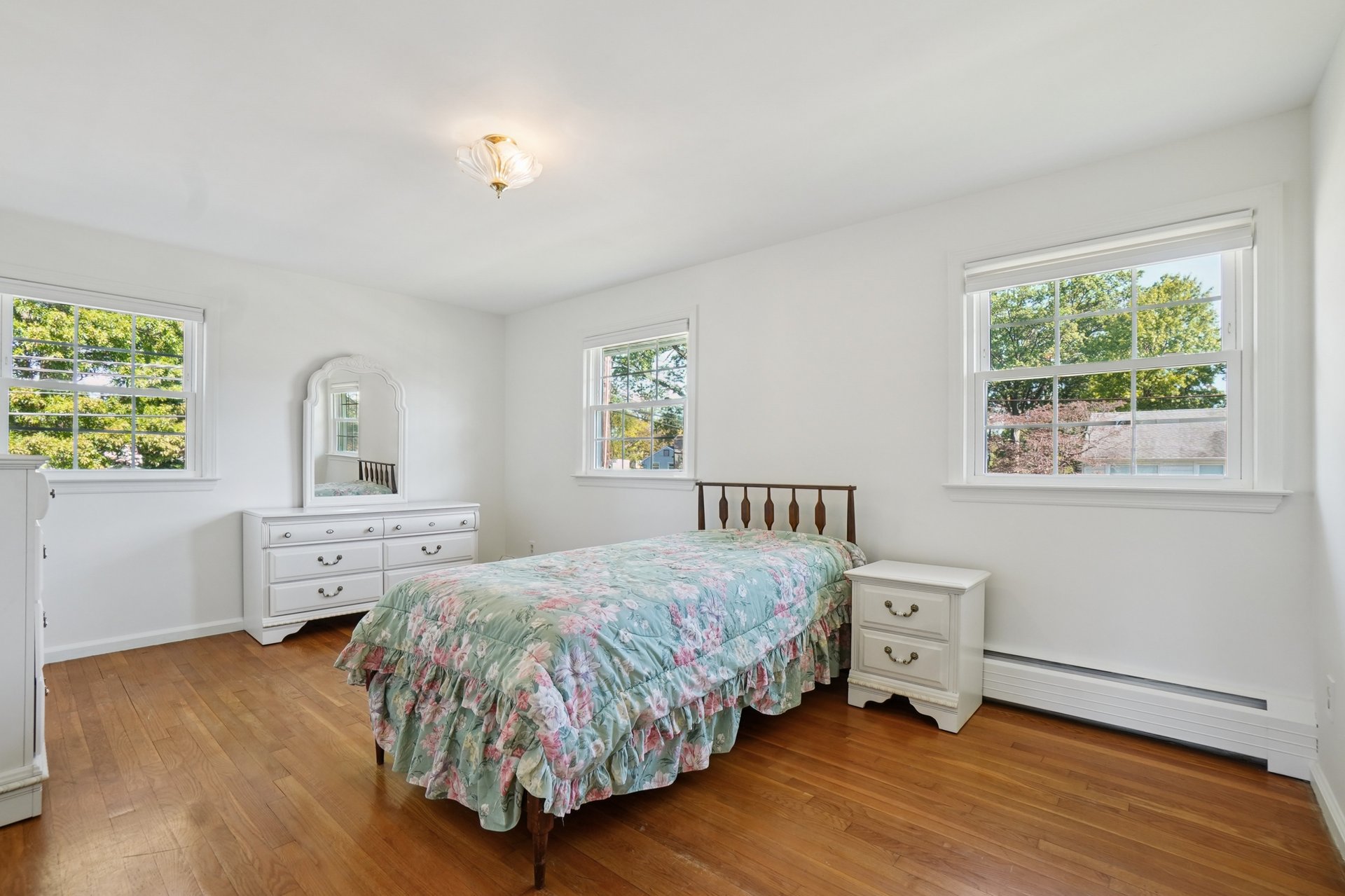 61 Country Club Ln