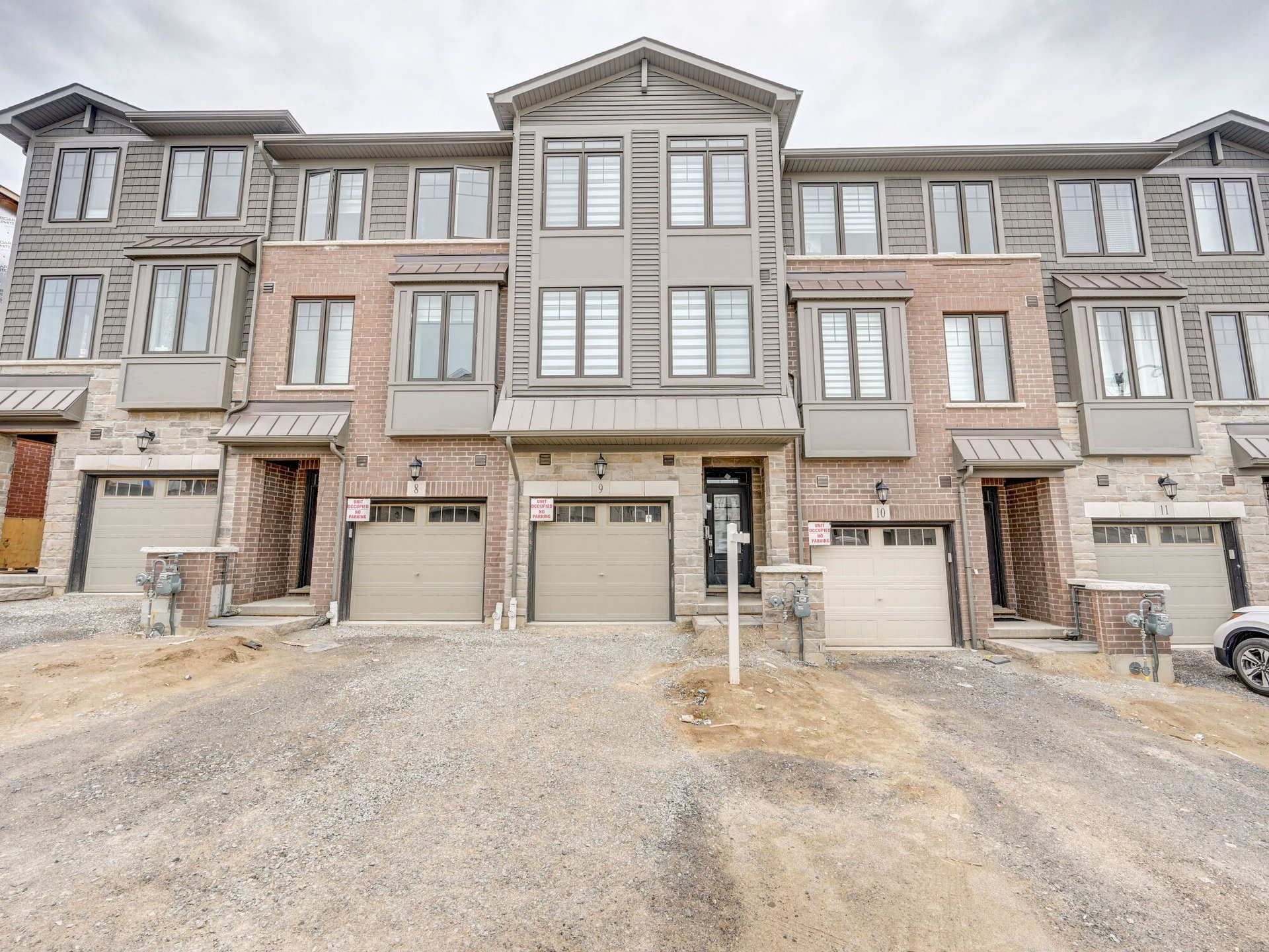 10 Birmingham Dr Unit: 9