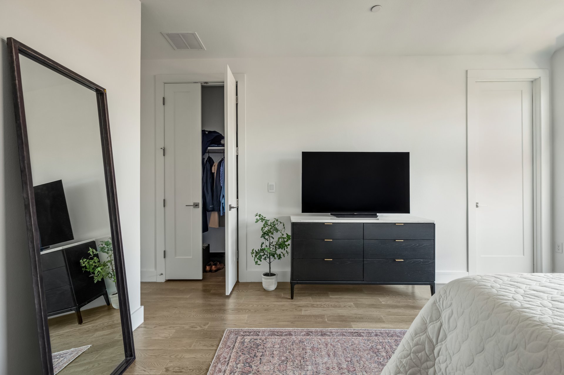 Handsome Townhome in The Grove 
