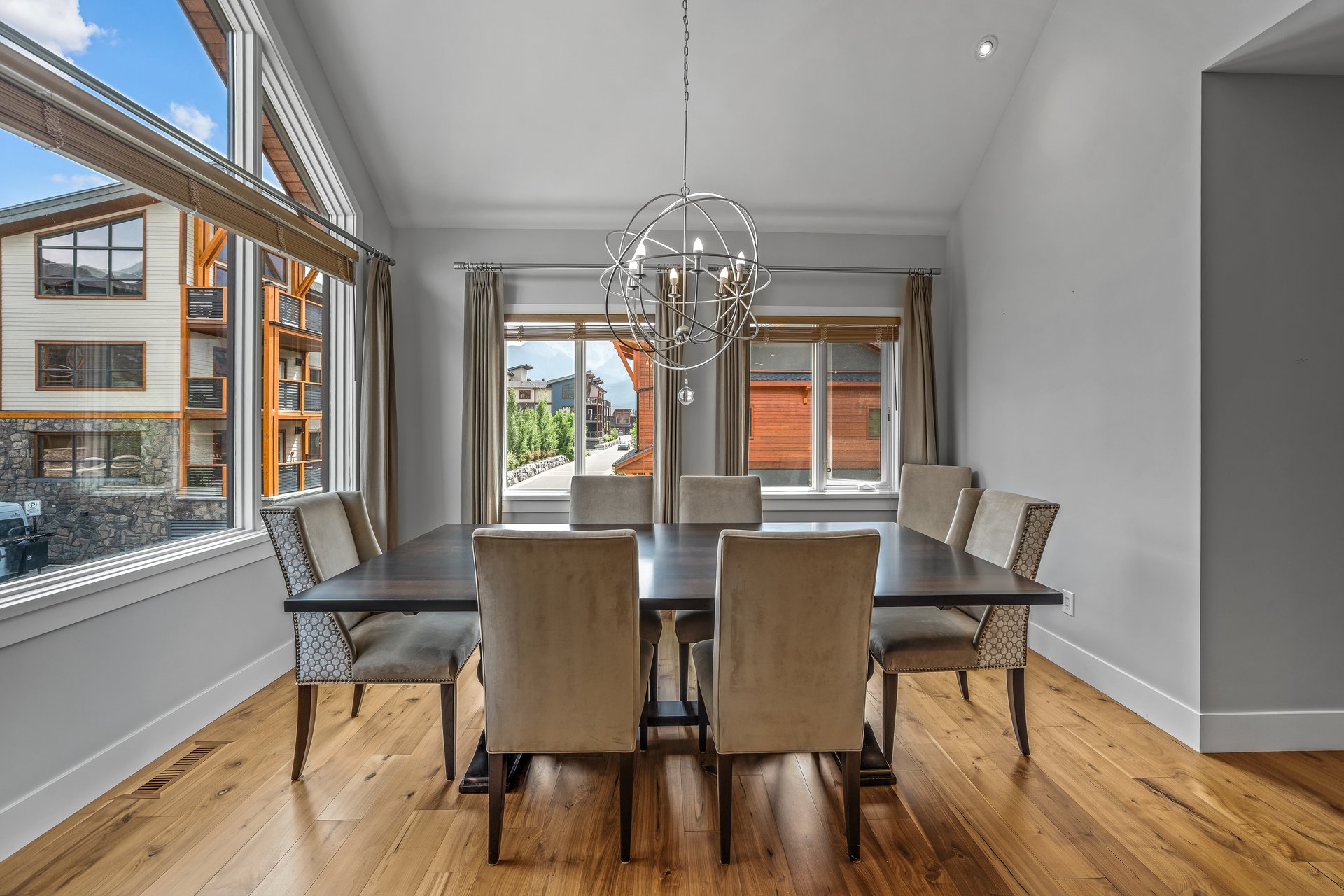 19 Creekside Mews