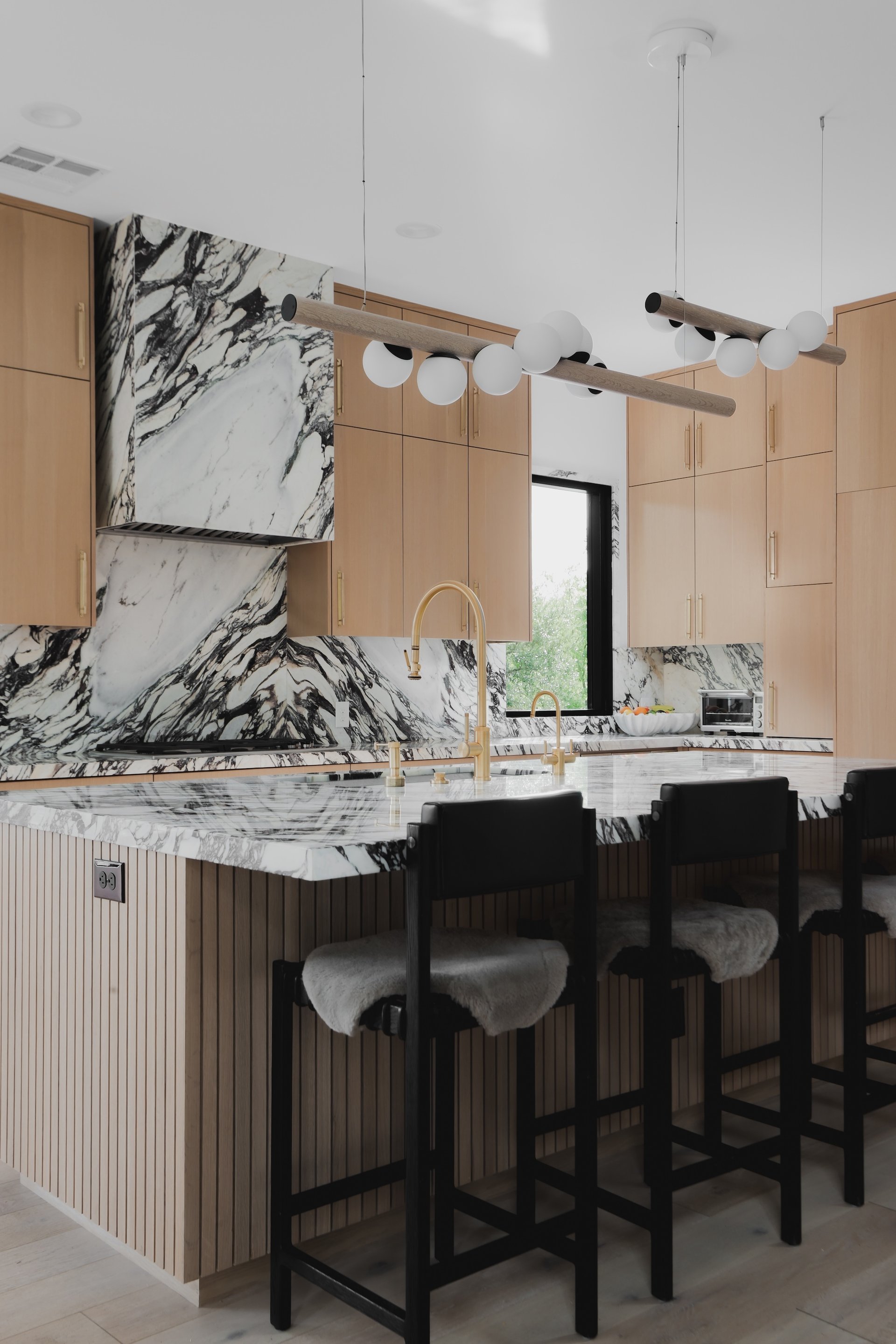 3501 Balcones DR