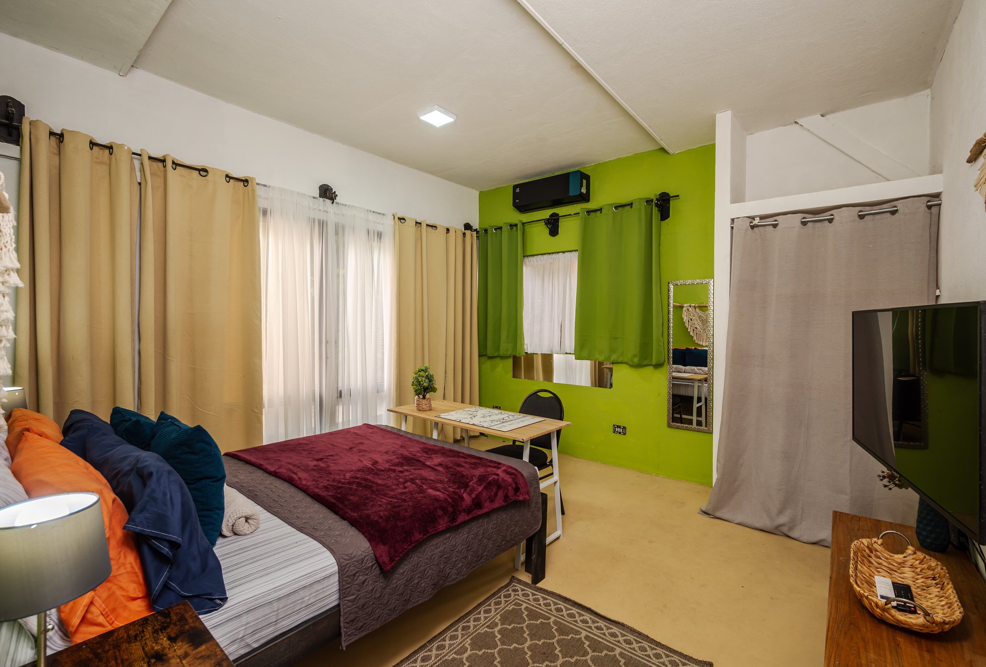 Cornett Retreat: High-Performing Multi-Unit Investment Near Playa Grande 