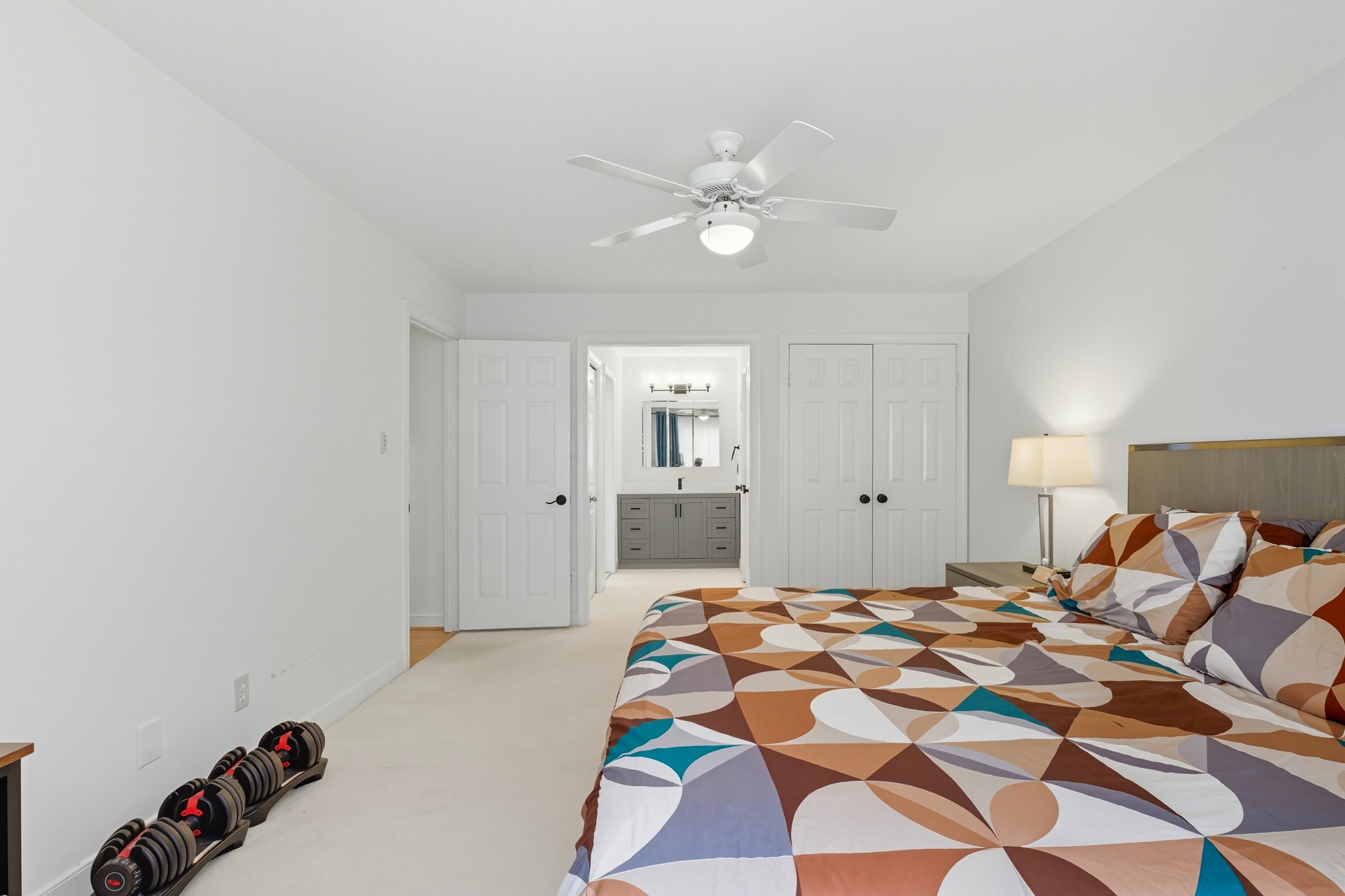 Luxury Turnkey Furnished Condo