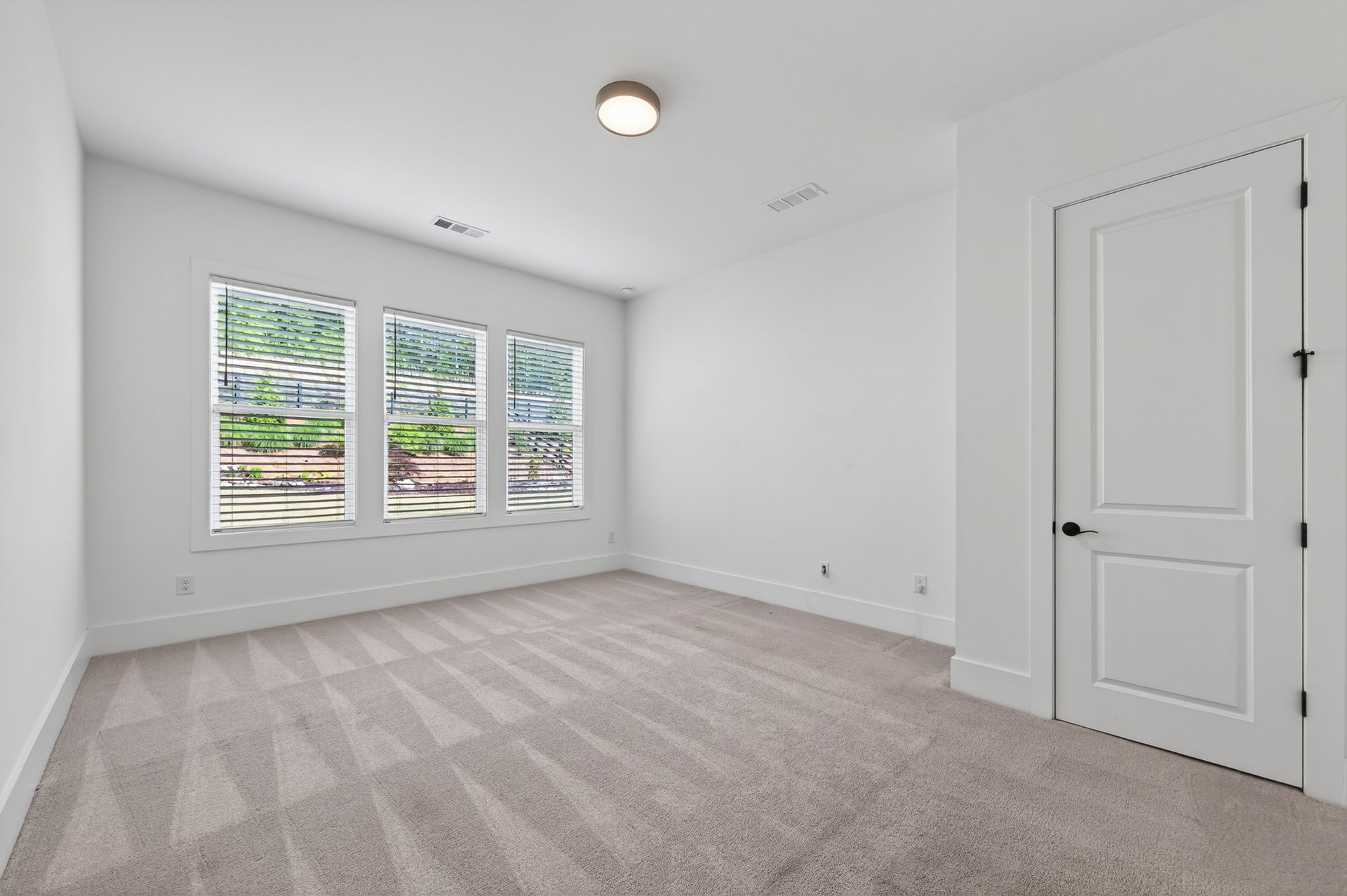 1011 Ridgeview Road