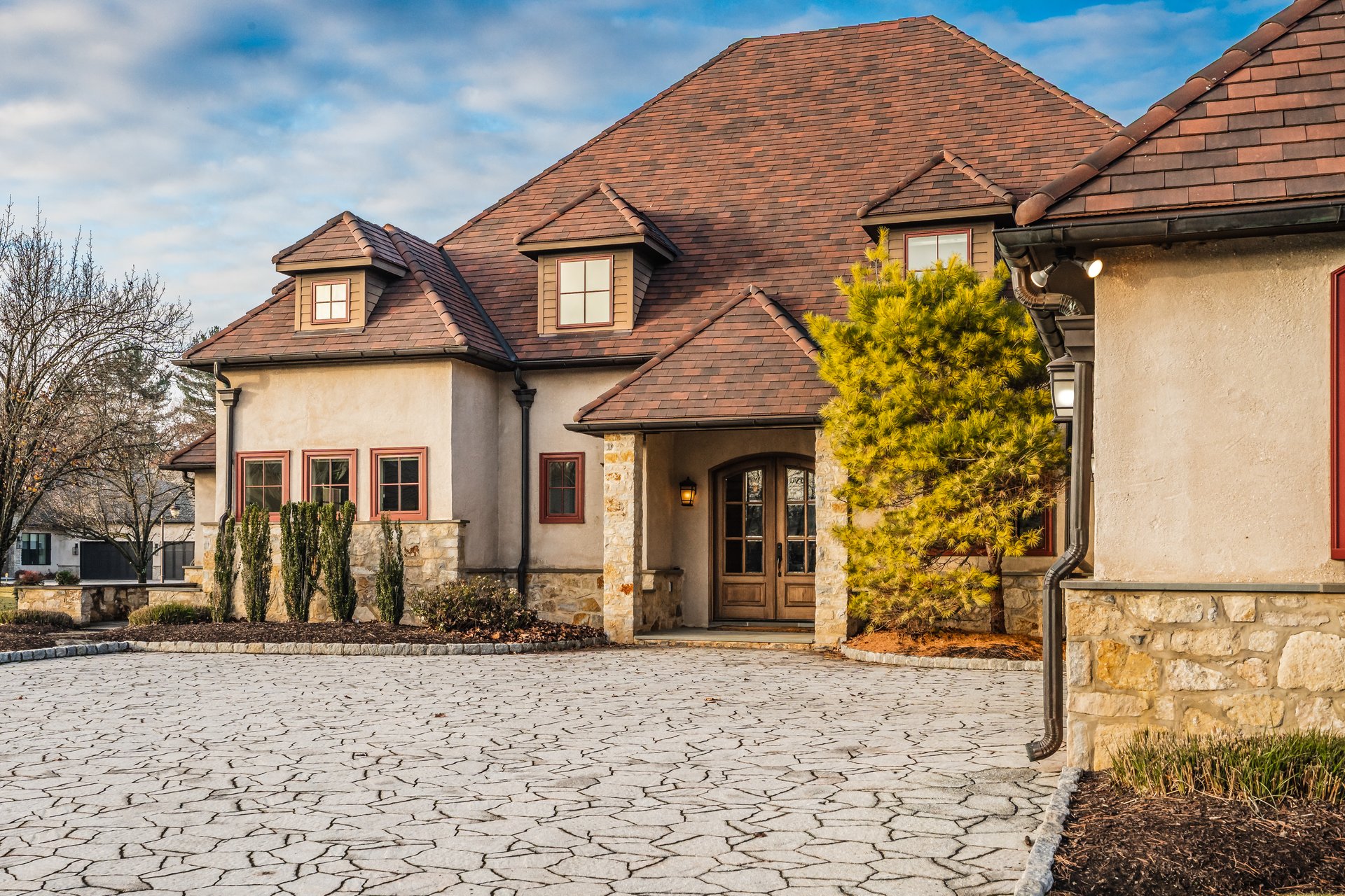 2687 Avenue Du Vlg