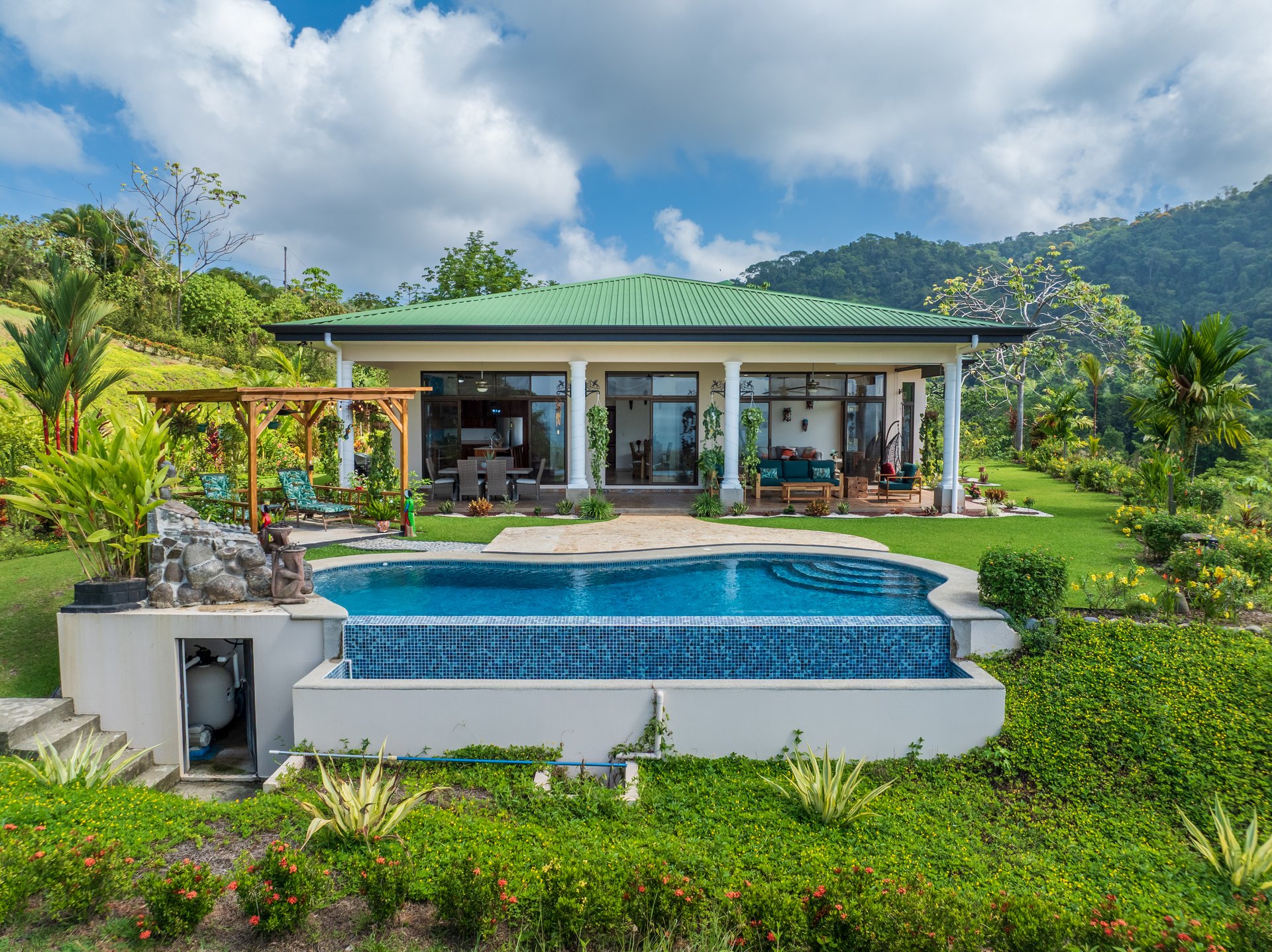 Luxury Ocean View Home with Infinity Pool in Hills of Portalon – Move-In Ready