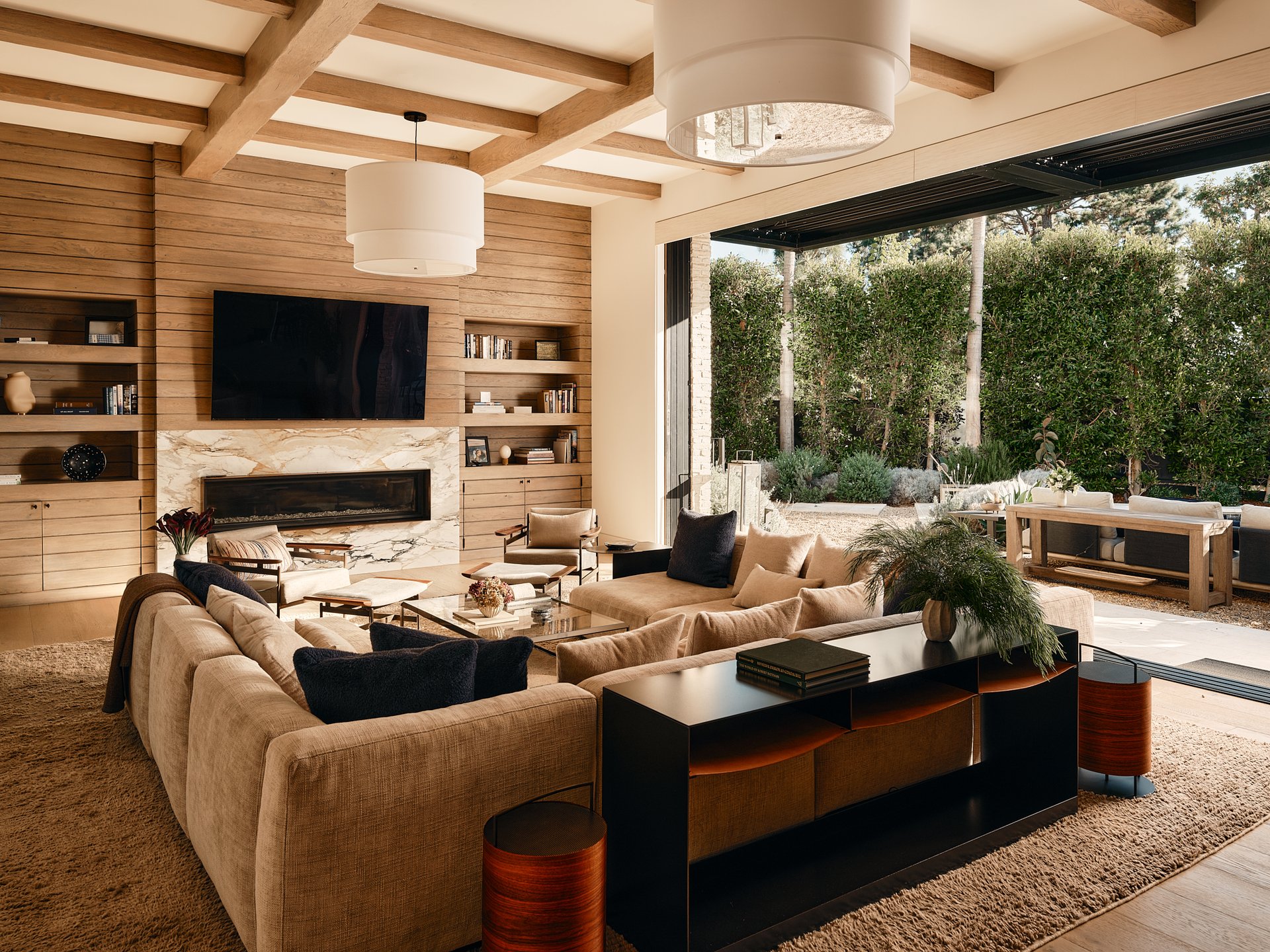 1054 Angelo Dr, Beverly Hills