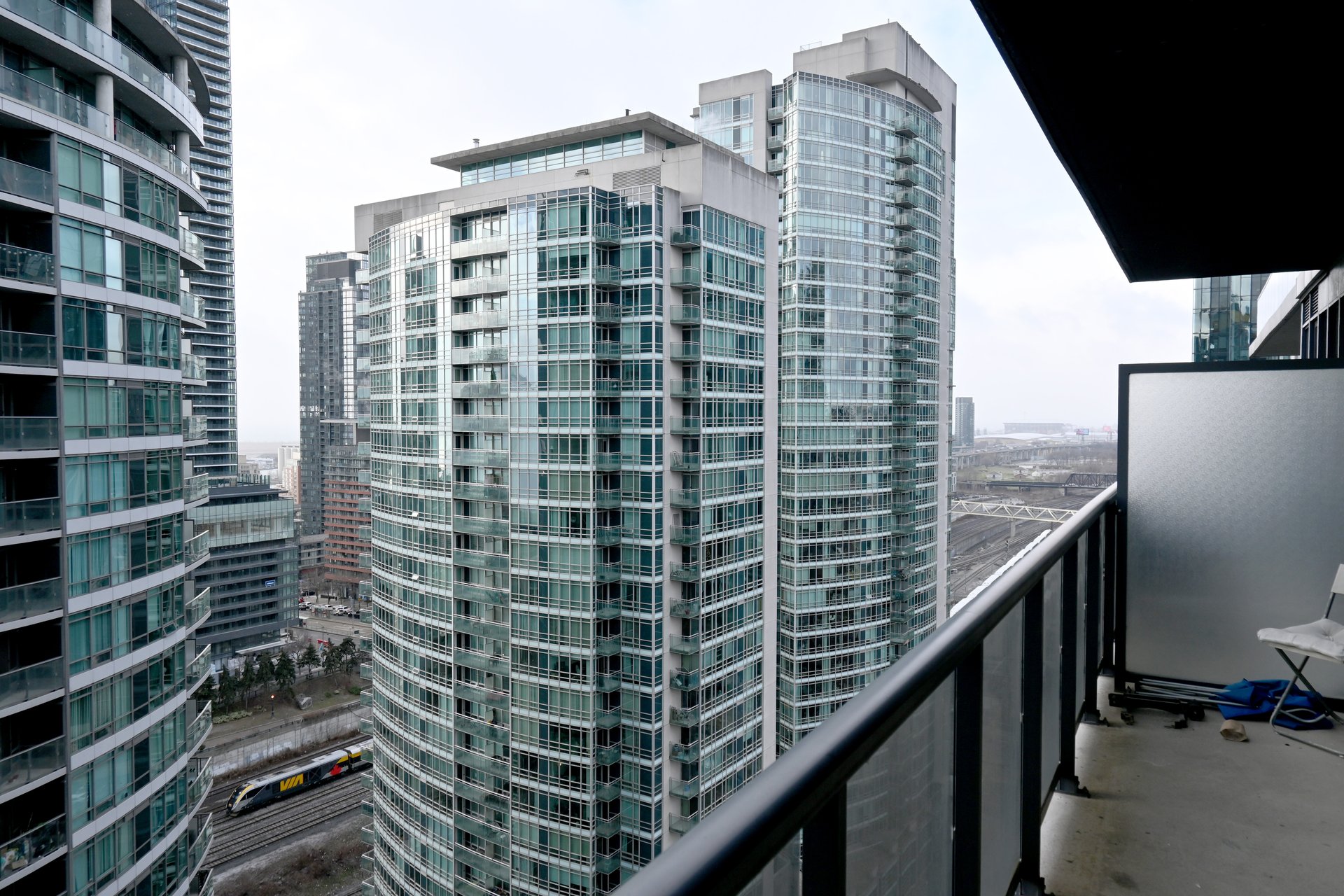 352 Front St W Unit: 2103