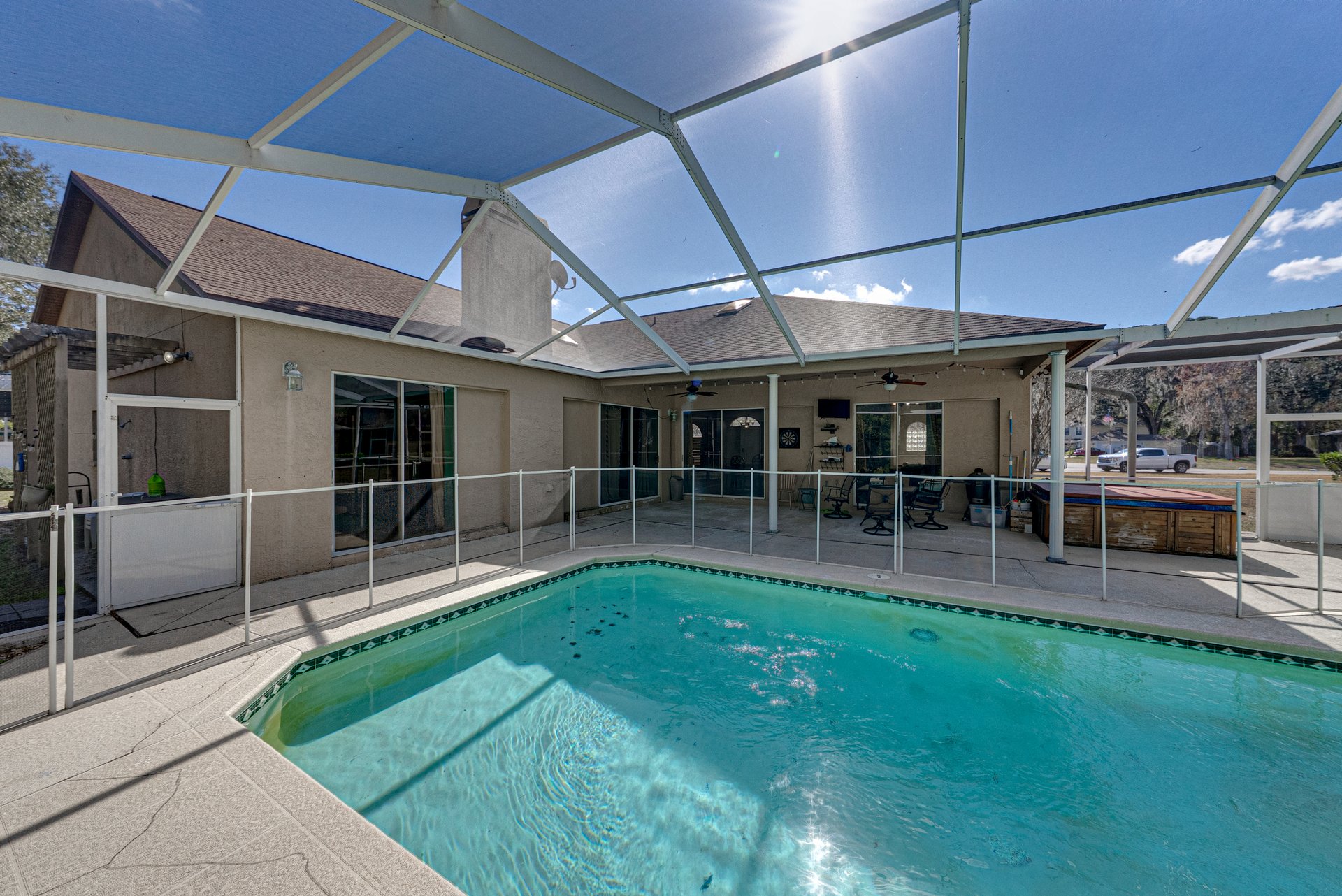 3926 MEADOWLARK CT