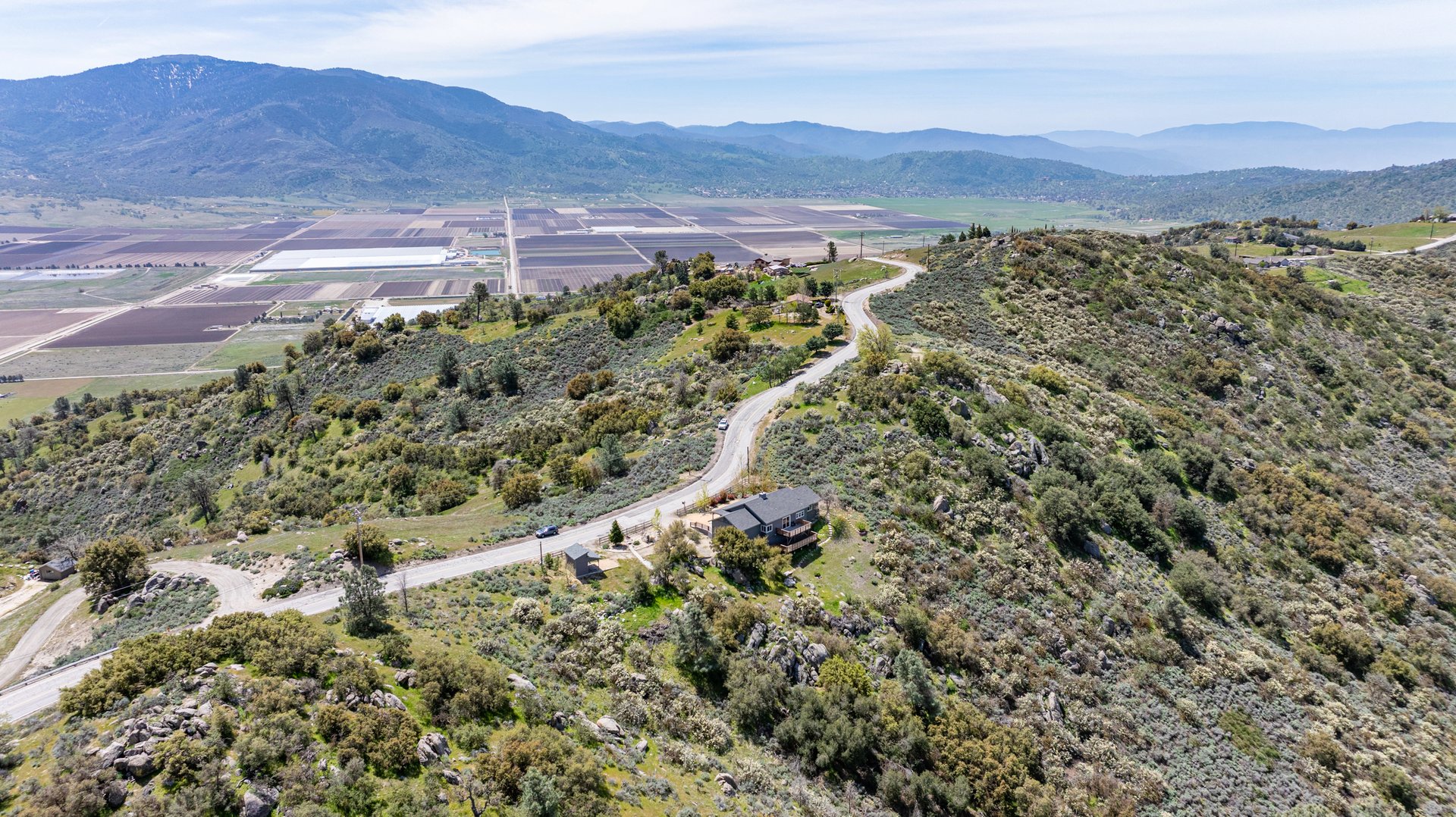 26501 Skyline Dr, Tehachapi, CA 93561 | Craftsman Home for Sale in Bear Valley Springs