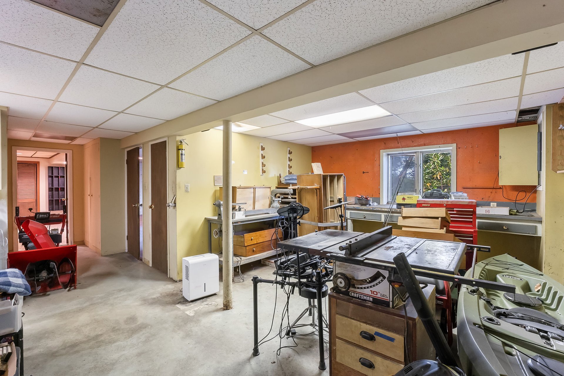 3237 Oakhurst Drive