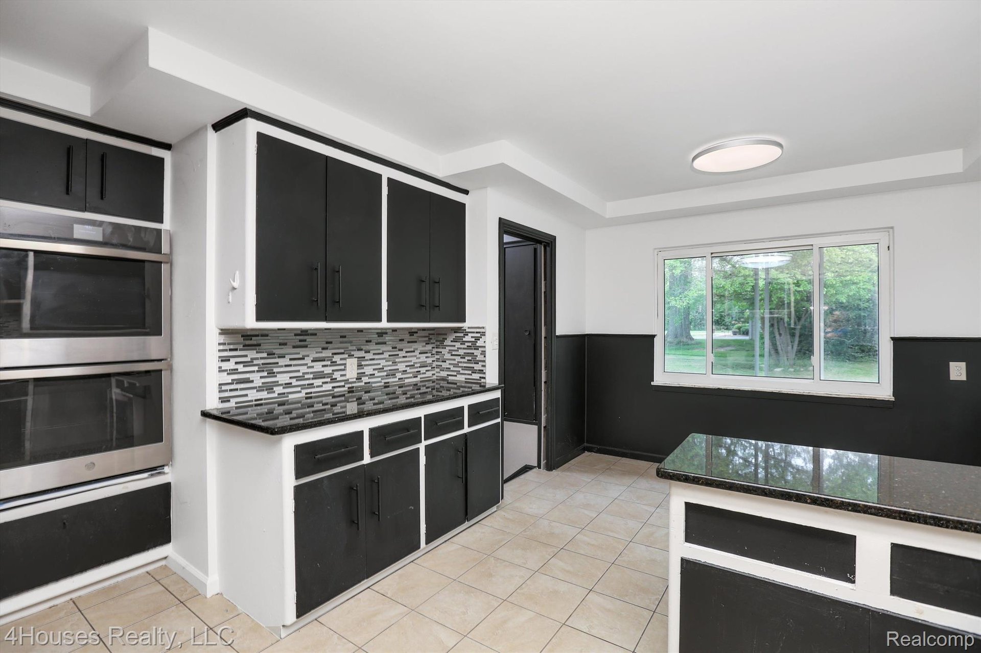 28553 Wildwood Trl 