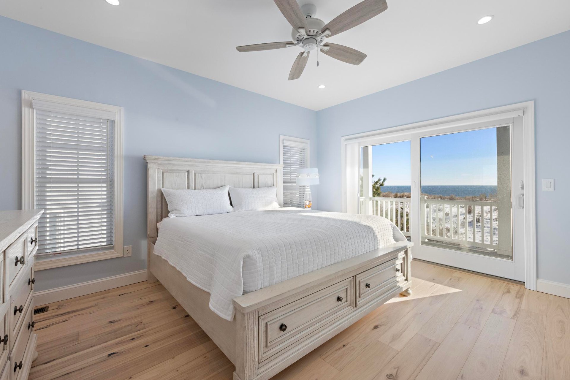 3205 Ocean Blvd - Oceanfront