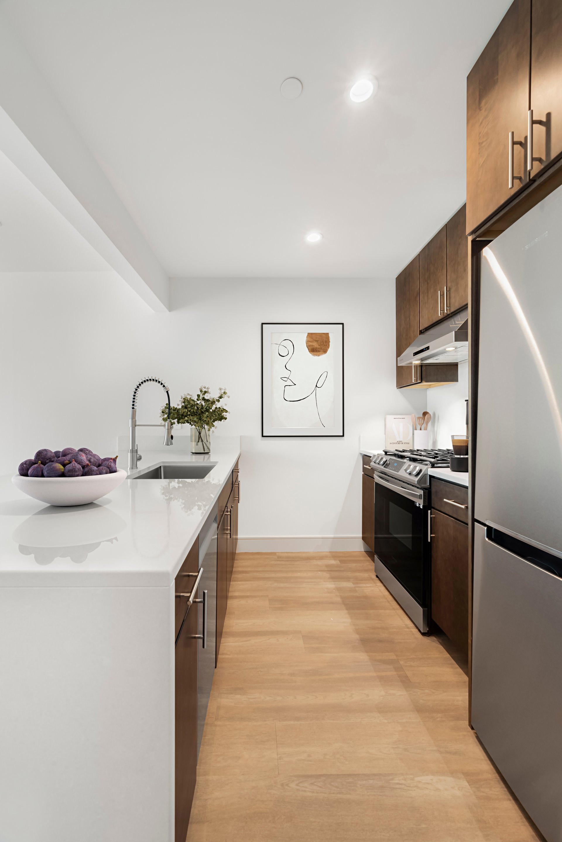 2815 35th Street Unit: 6B