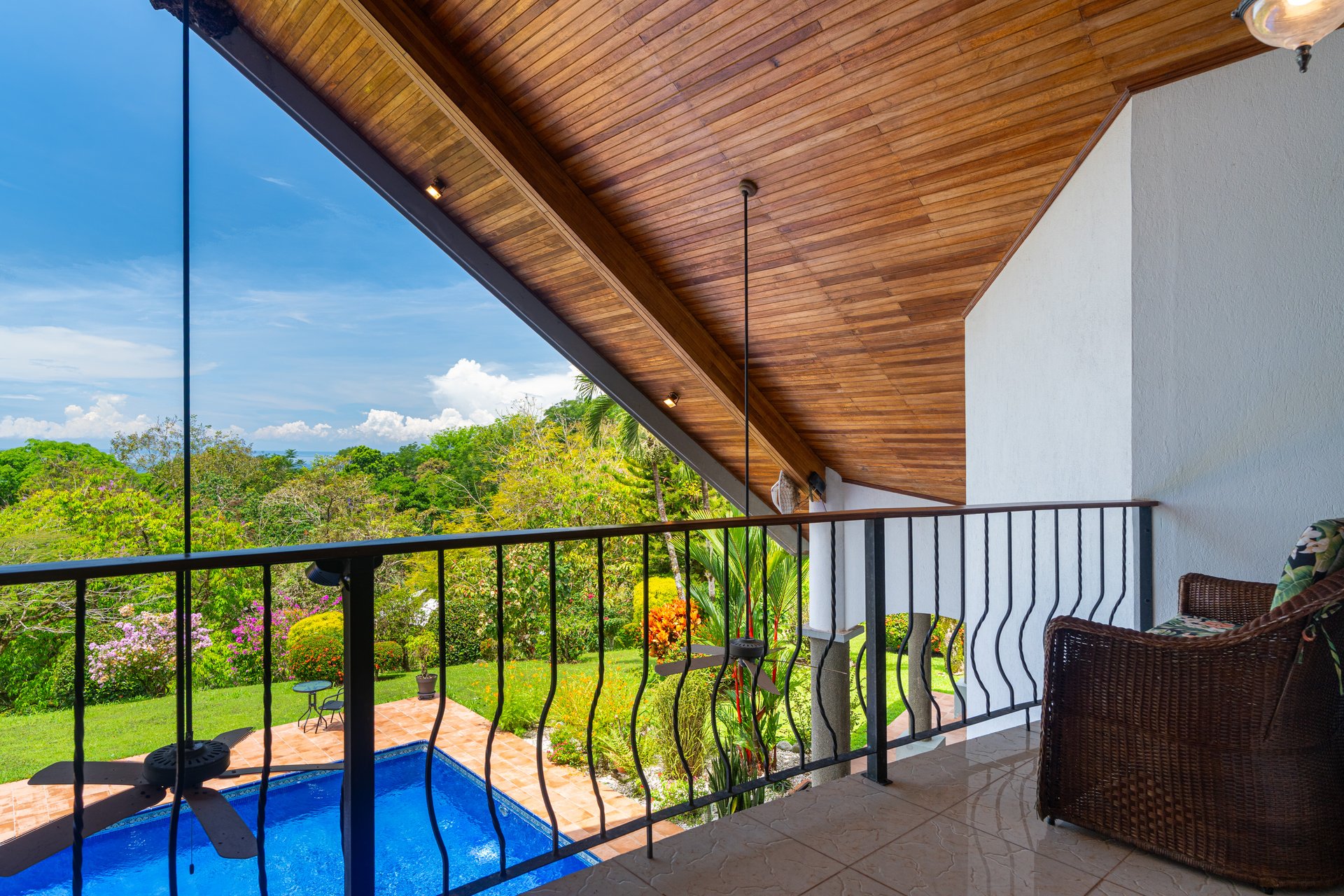 Casa La Bendición, Private Jungle Retreat with Ocean View