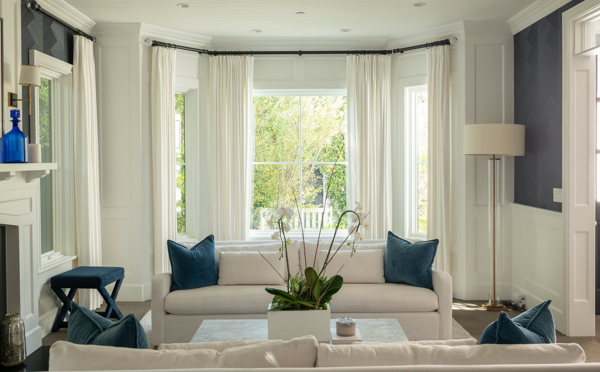 10439 Valley Spring Ln, Toluca Lake