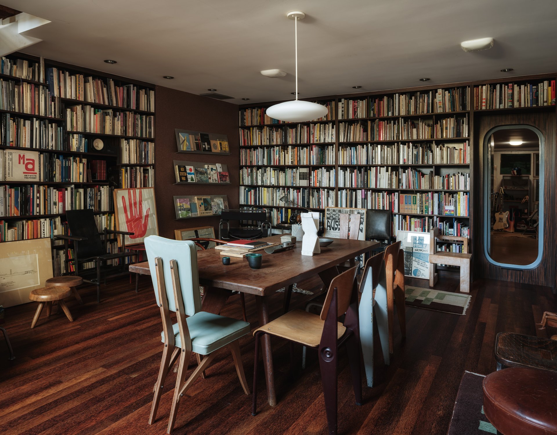 1911 La Mesa Dr