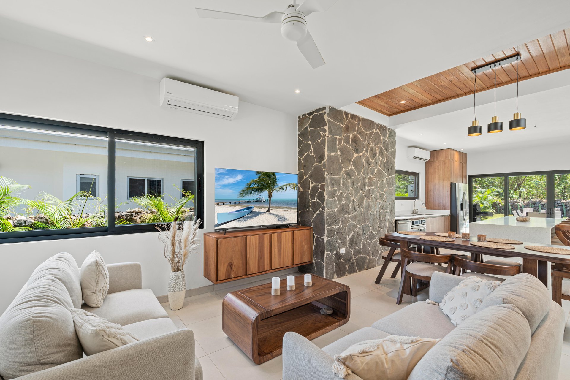 Casa Kuna | 3-Bed Modern Coastal Oasis in the Heart of Playas del Coco