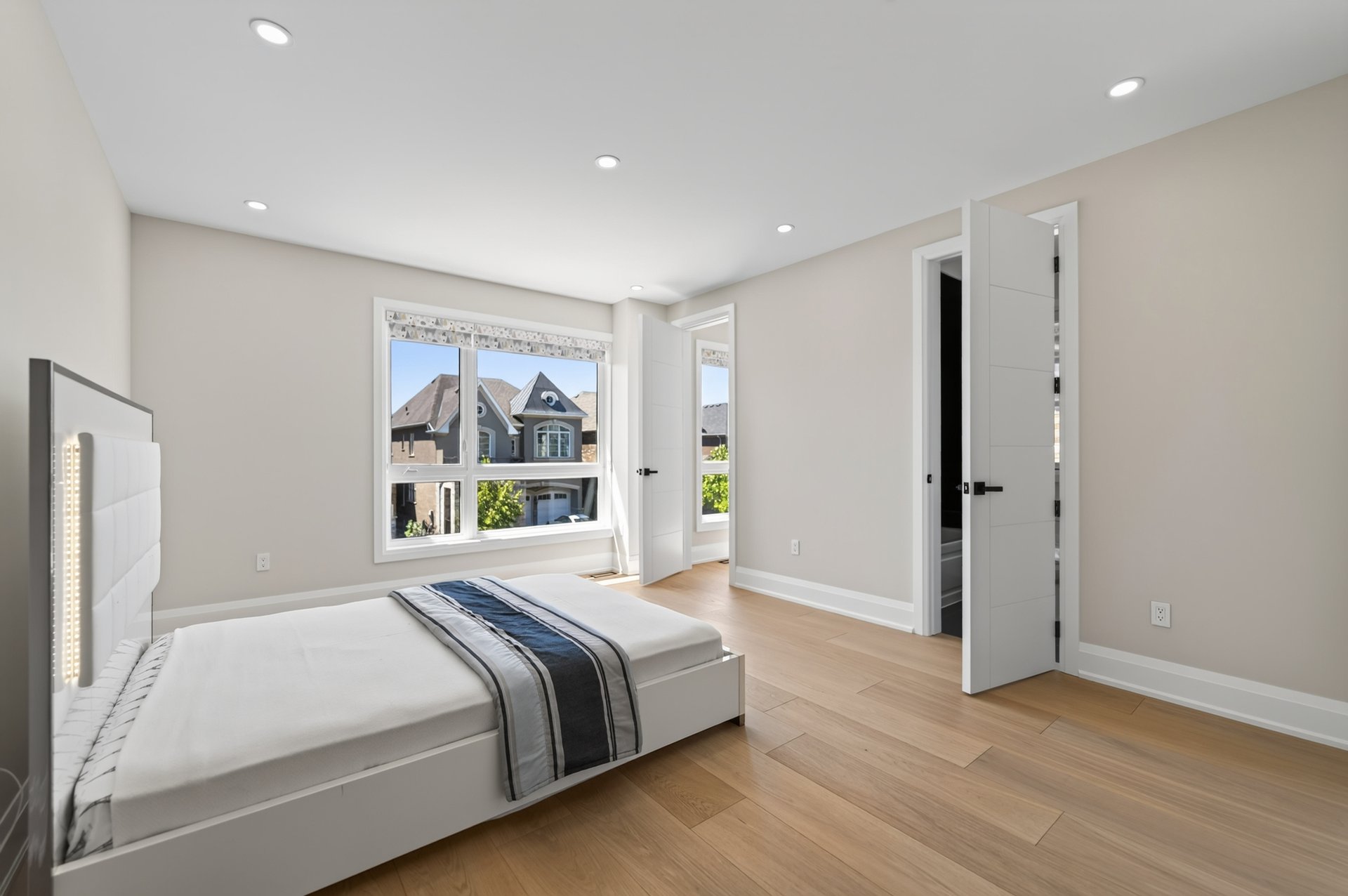 197 Polly Drive, Oakville