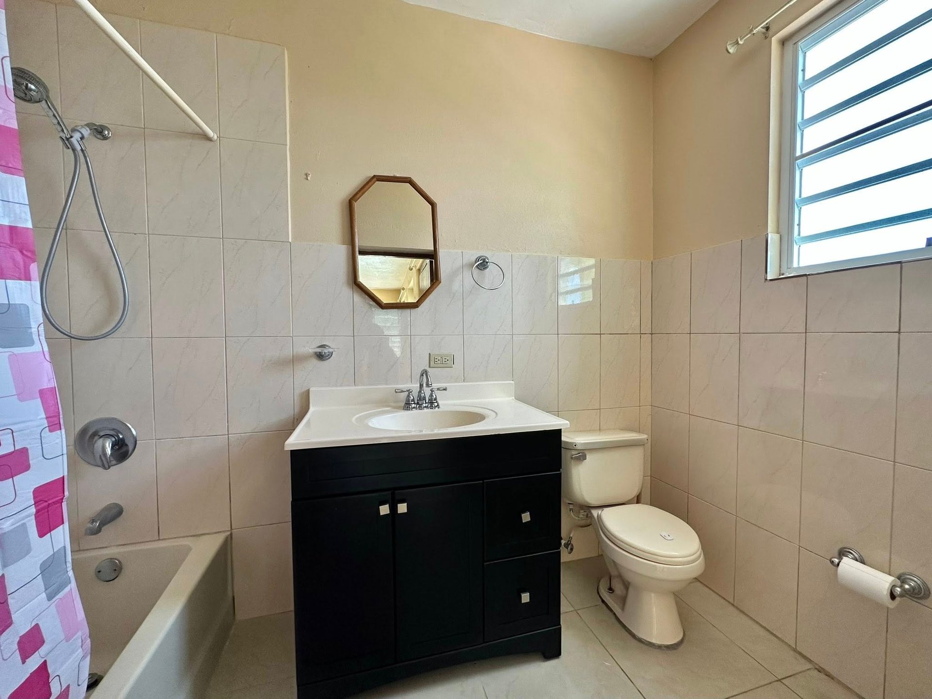 1125 Havers Estate 3 Bedroom Apartment