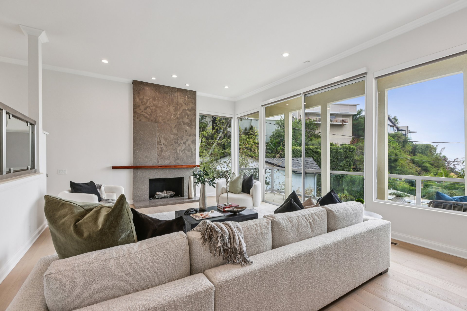 8715 Sunset Plaza Ter, Sunset Strip