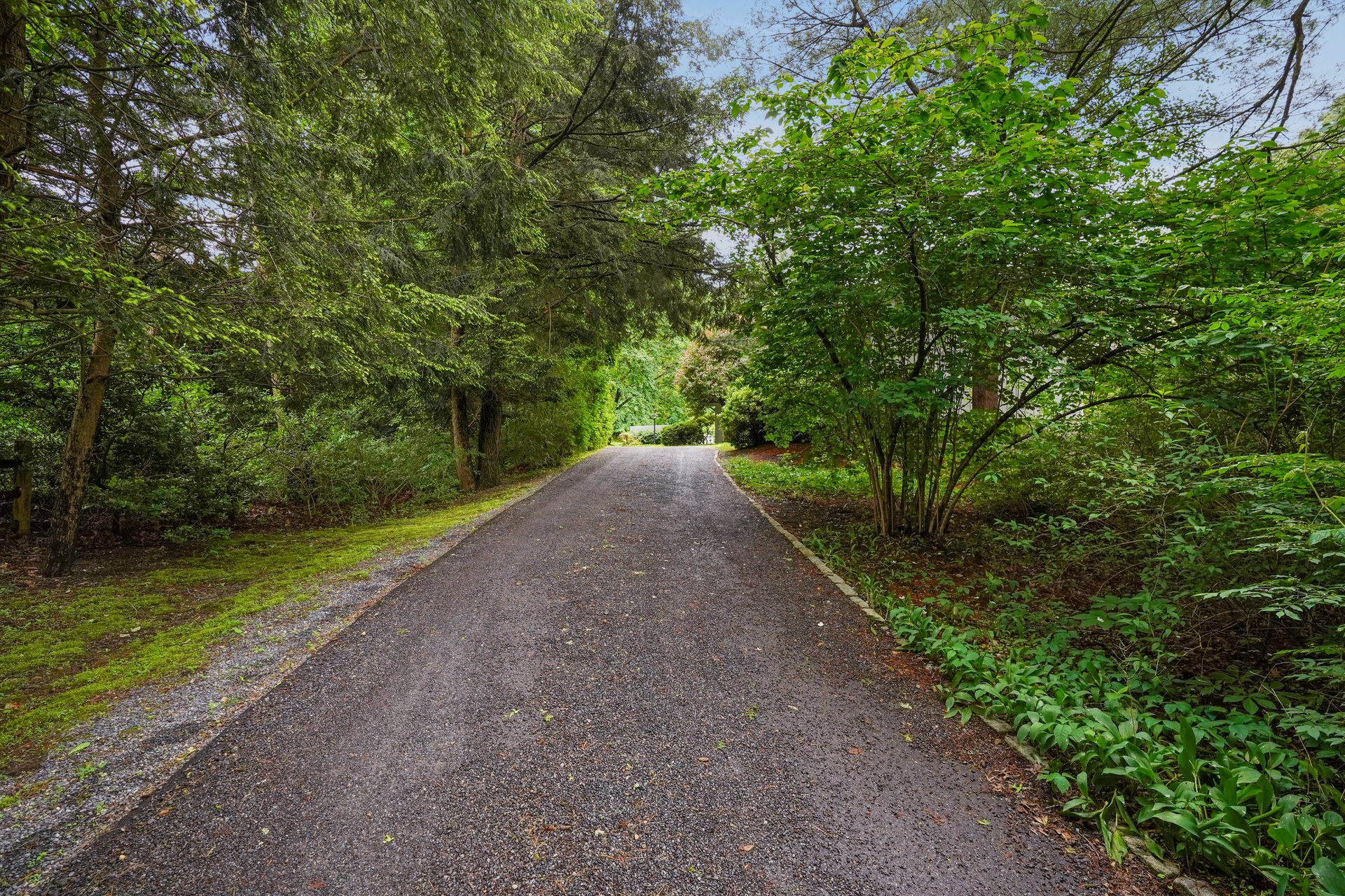 112 Narrows Road