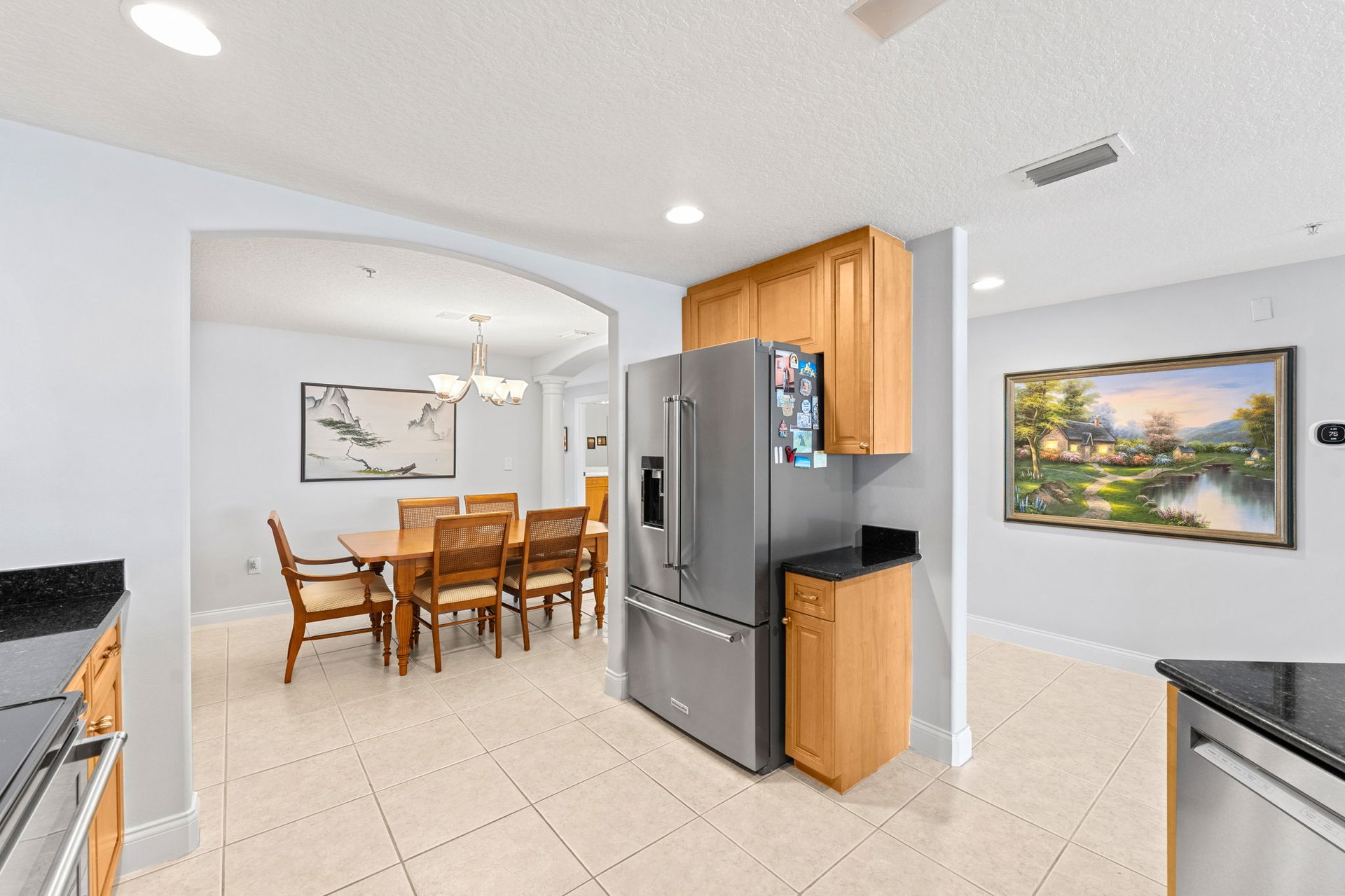 225 N Atlantic Avenue, 303