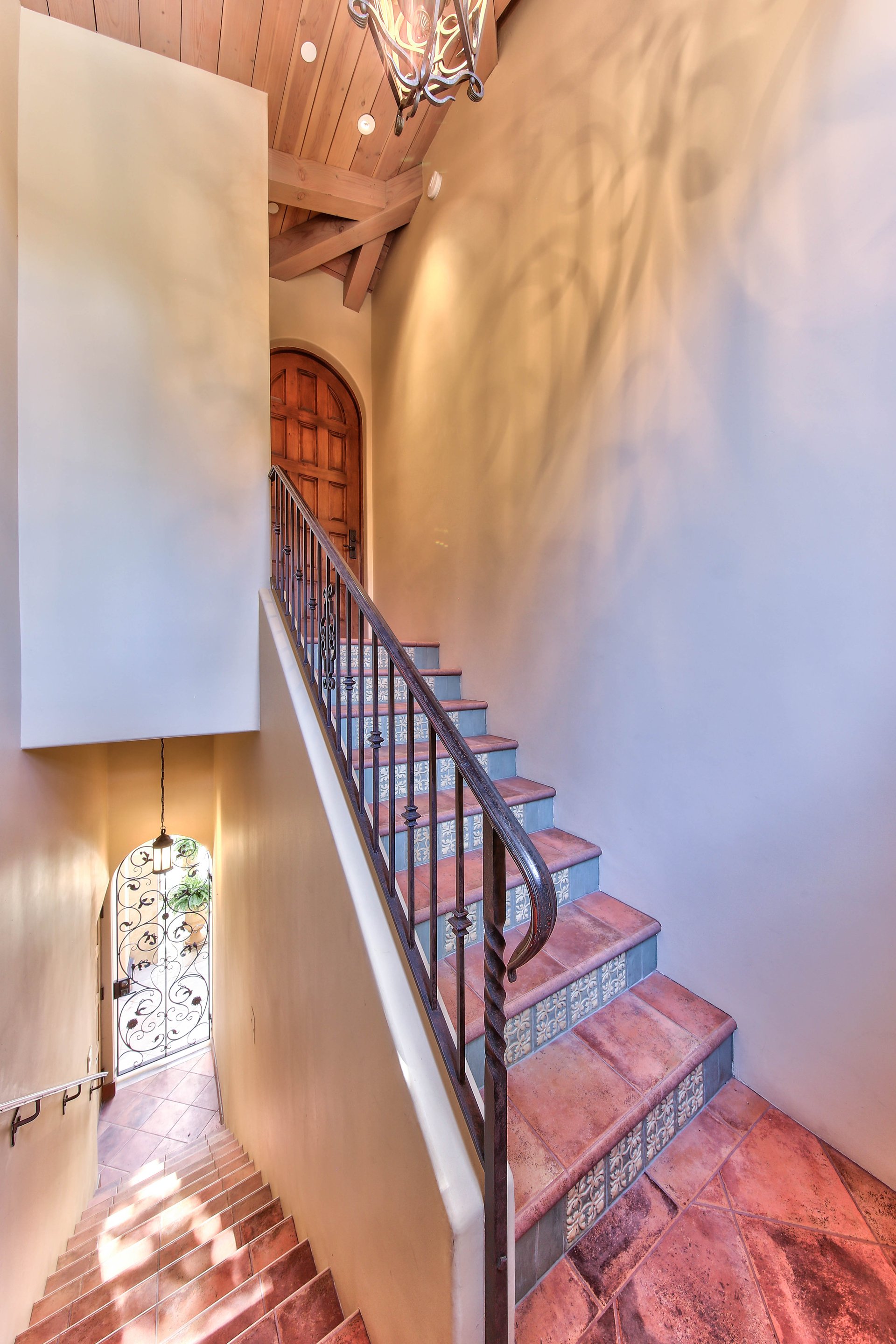 Carmel Penthouse - Luxury Rental