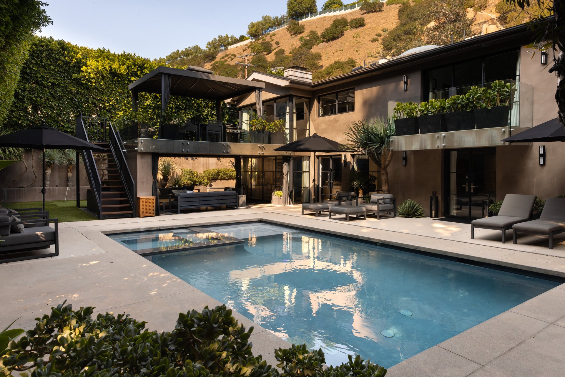 1853 Franklin Canyon Dr, Beverly Hills