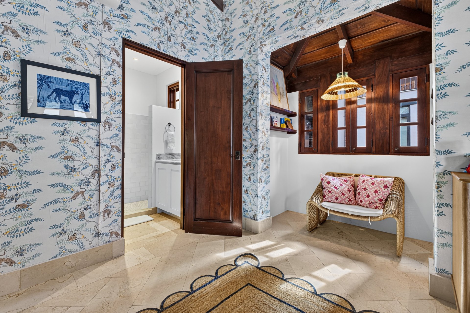 16 Calle La Ronda | Renovated Three-Bedroom Home Steps from Playa Danta
