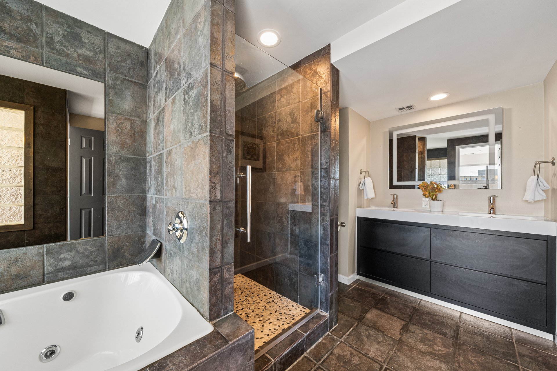 Penthouse Living with Unforgettable Views of Washington, D.C.