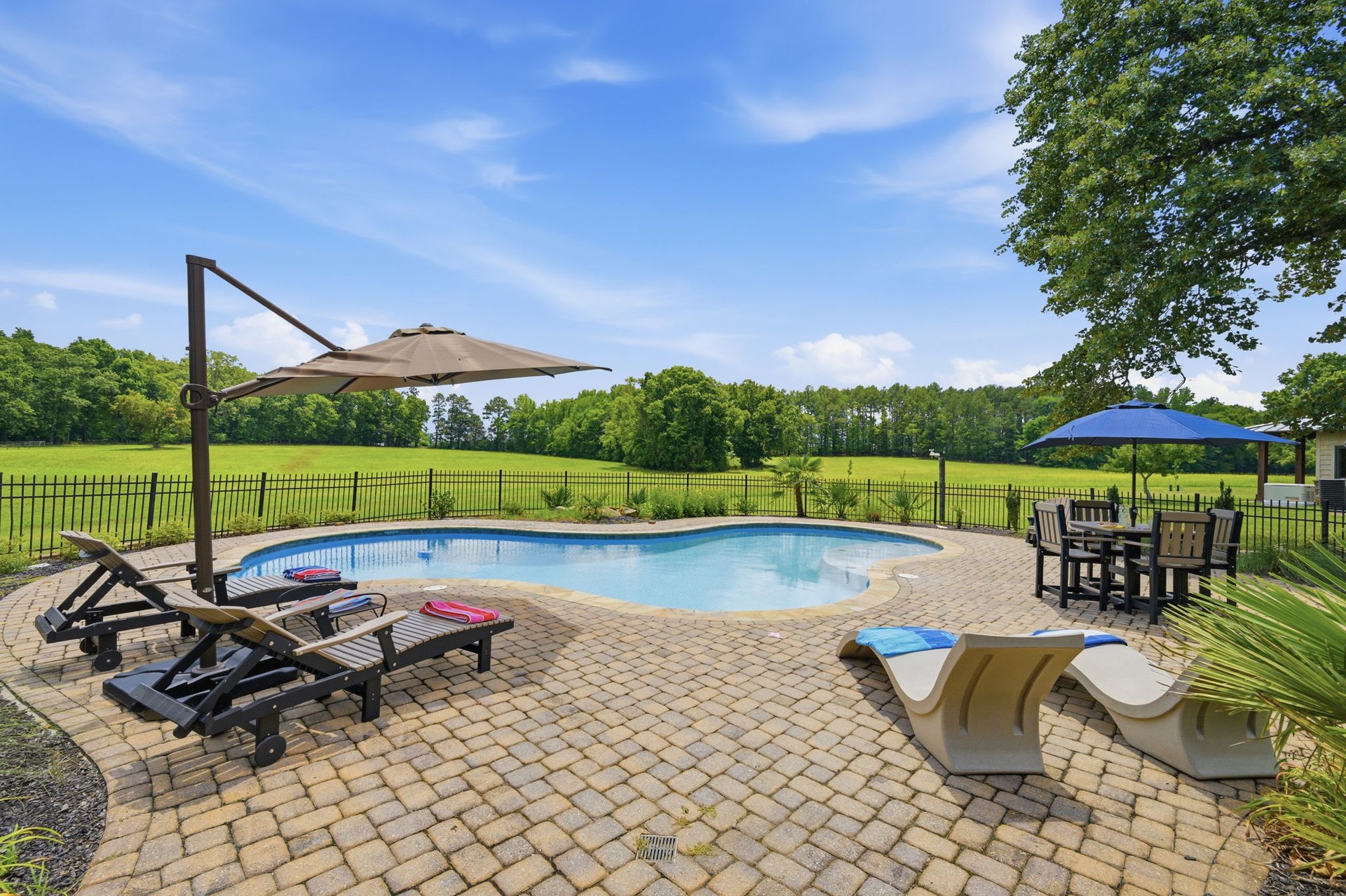 2545 N Rocky River Road