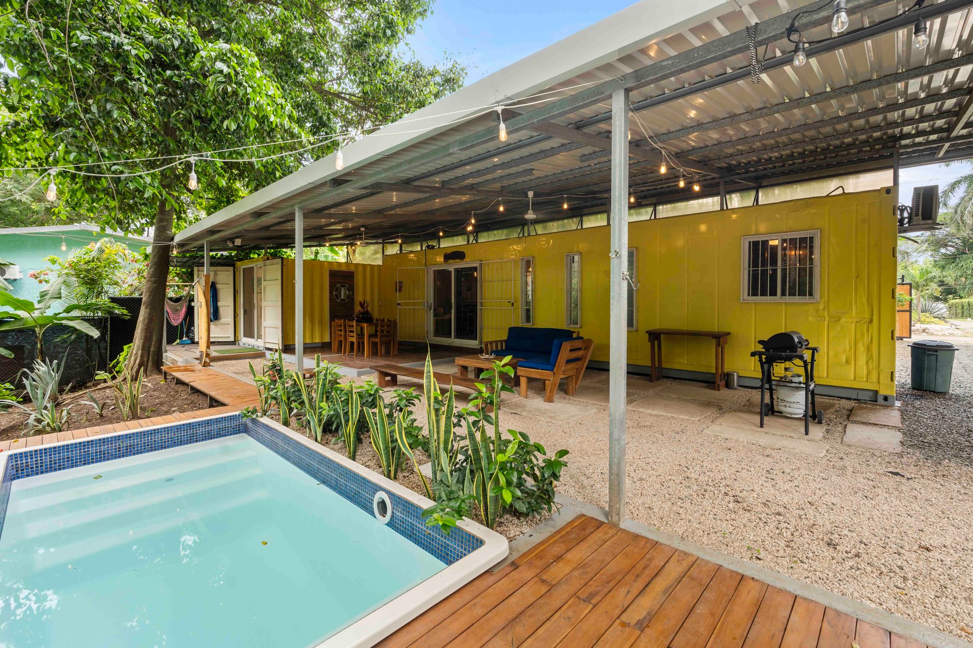Casa Lemonpaloosa | Very Private Container Home!